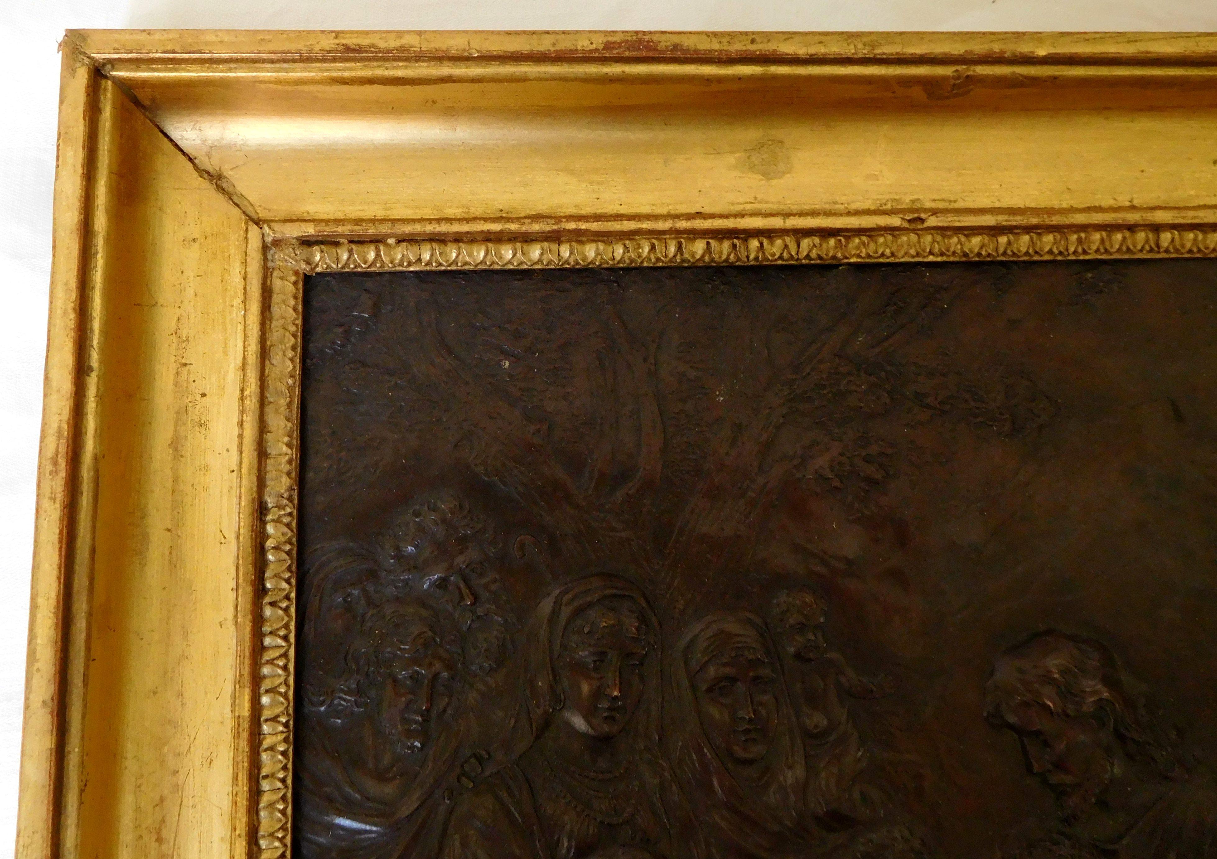 Plaque de cuivre gaufrée dans un cadre en bois doré, début du 19e siècle, vers 1820 en vente 1