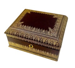 Antique French scatola in pelle goffrata