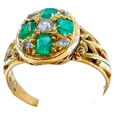 Antique French Anello in oro con smeraldo e diamante In condizioni buone in vendita a Cairo, EG