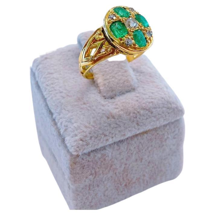 da uomo o donna Antique French Anello in oro con smeraldo e diamante in vendita