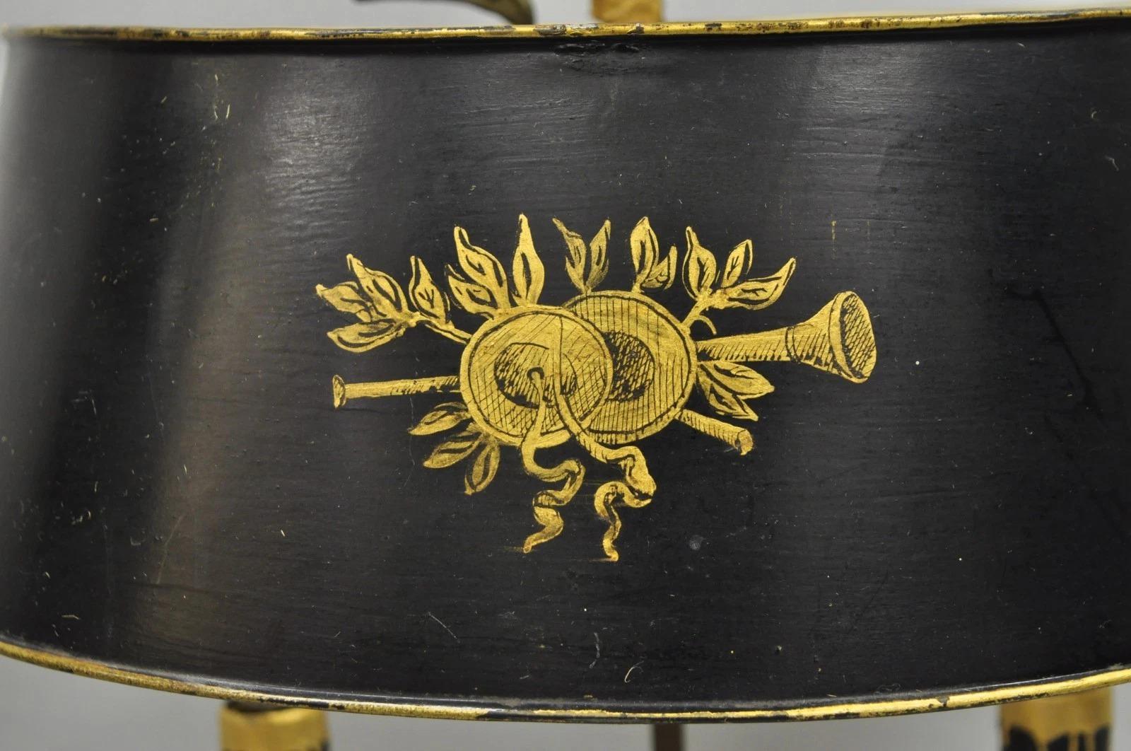 Antique lampe à poser Empire en métal noir et doré avec abat-jour en vente 5