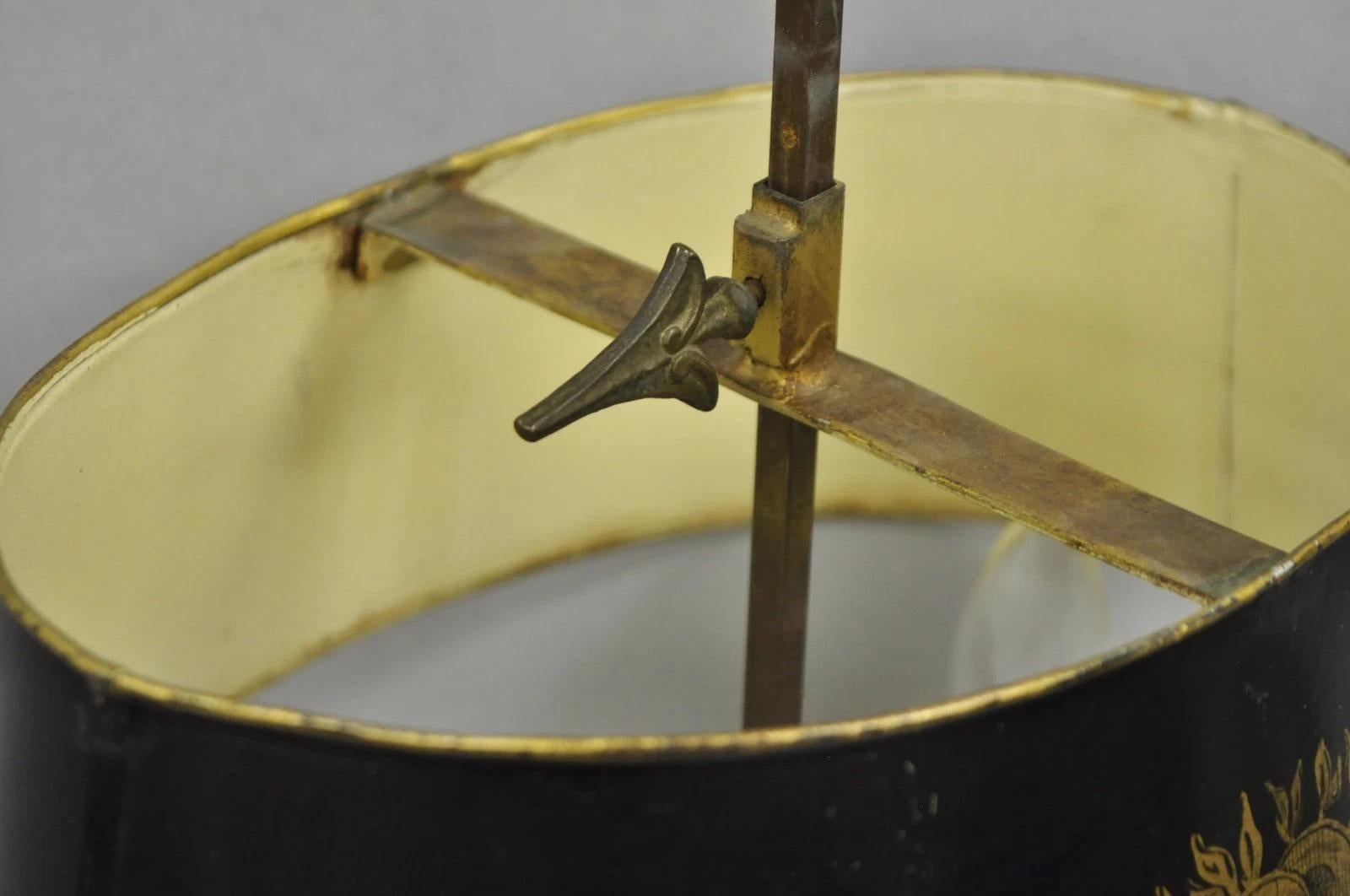 Métal Antique lampe à poser Empire en métal noir et doré avec abat-jour en vente