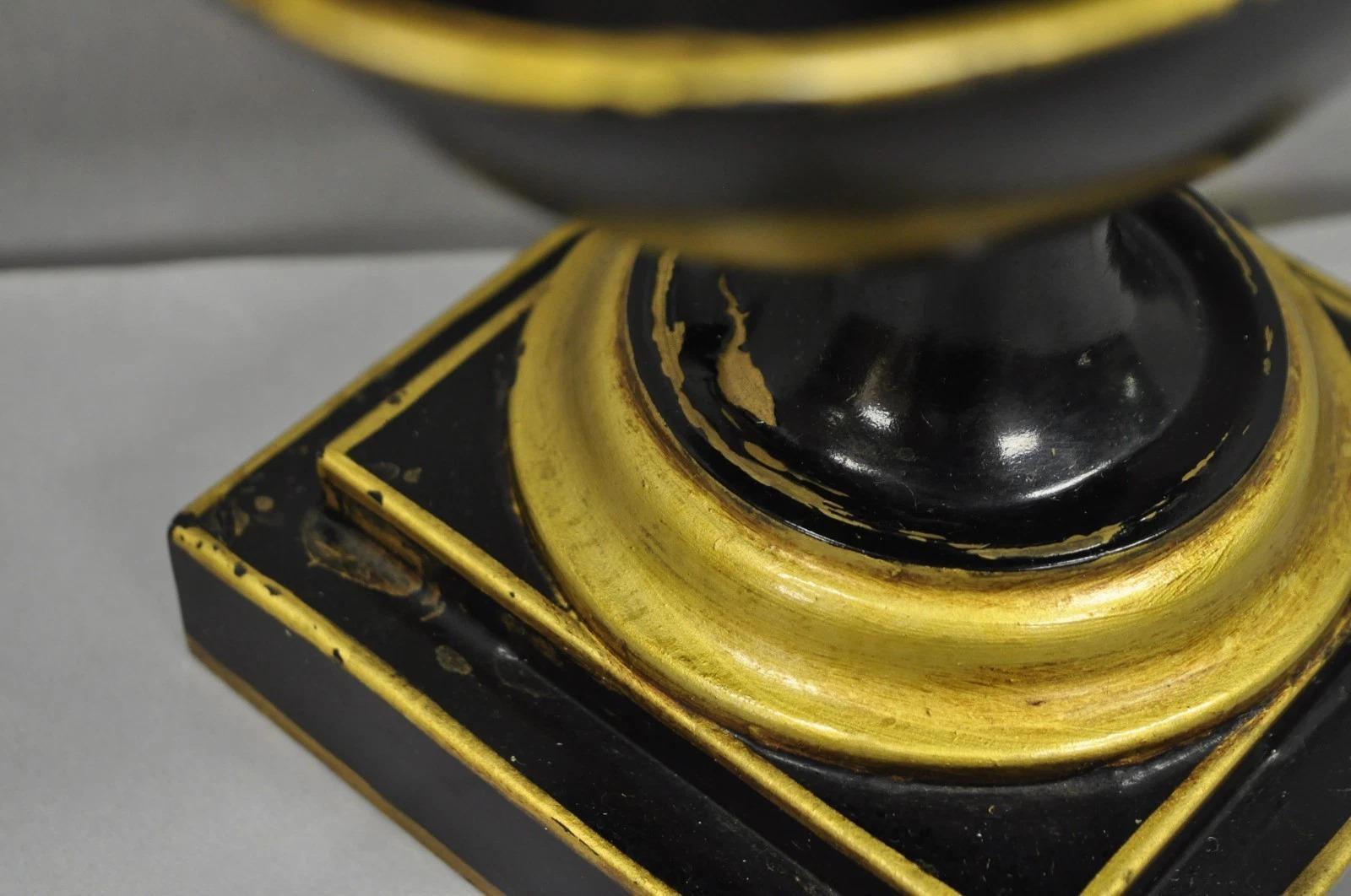 Antique lampe à poser Empire en métal noir et doré avec abat-jour en vente 2