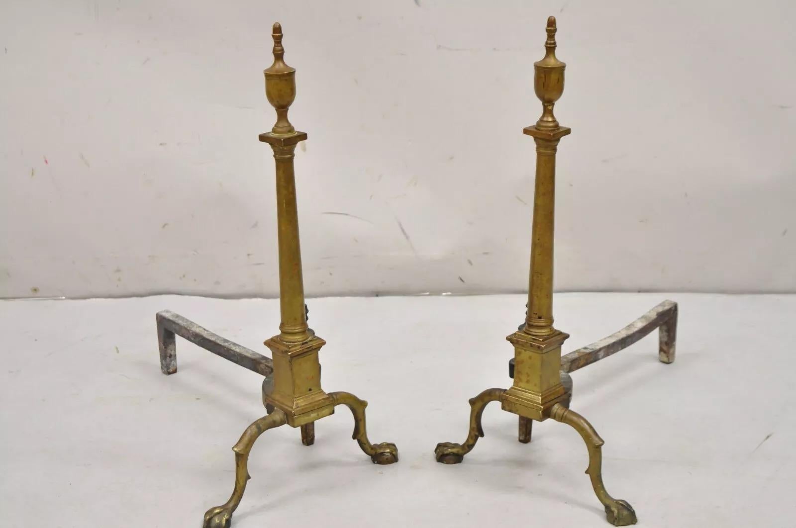 Antike französische Empire-Feuerböcke aus Messing und Bronze mit Urnenaufsatz und schlanken Säulen - ein Paar im Angebot 7