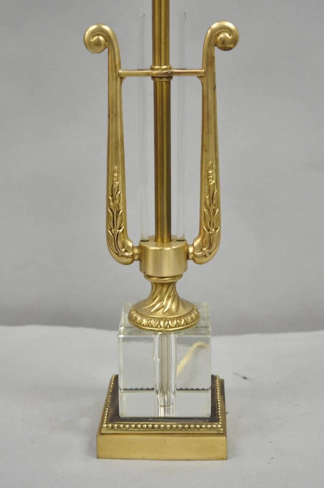 Antigua Lámpara de Sobremesa Imperio Francés de Latón y Cristal Arpa Lira Clásica Pequeña en Bueno estado para la venta en Philadelphia, PA