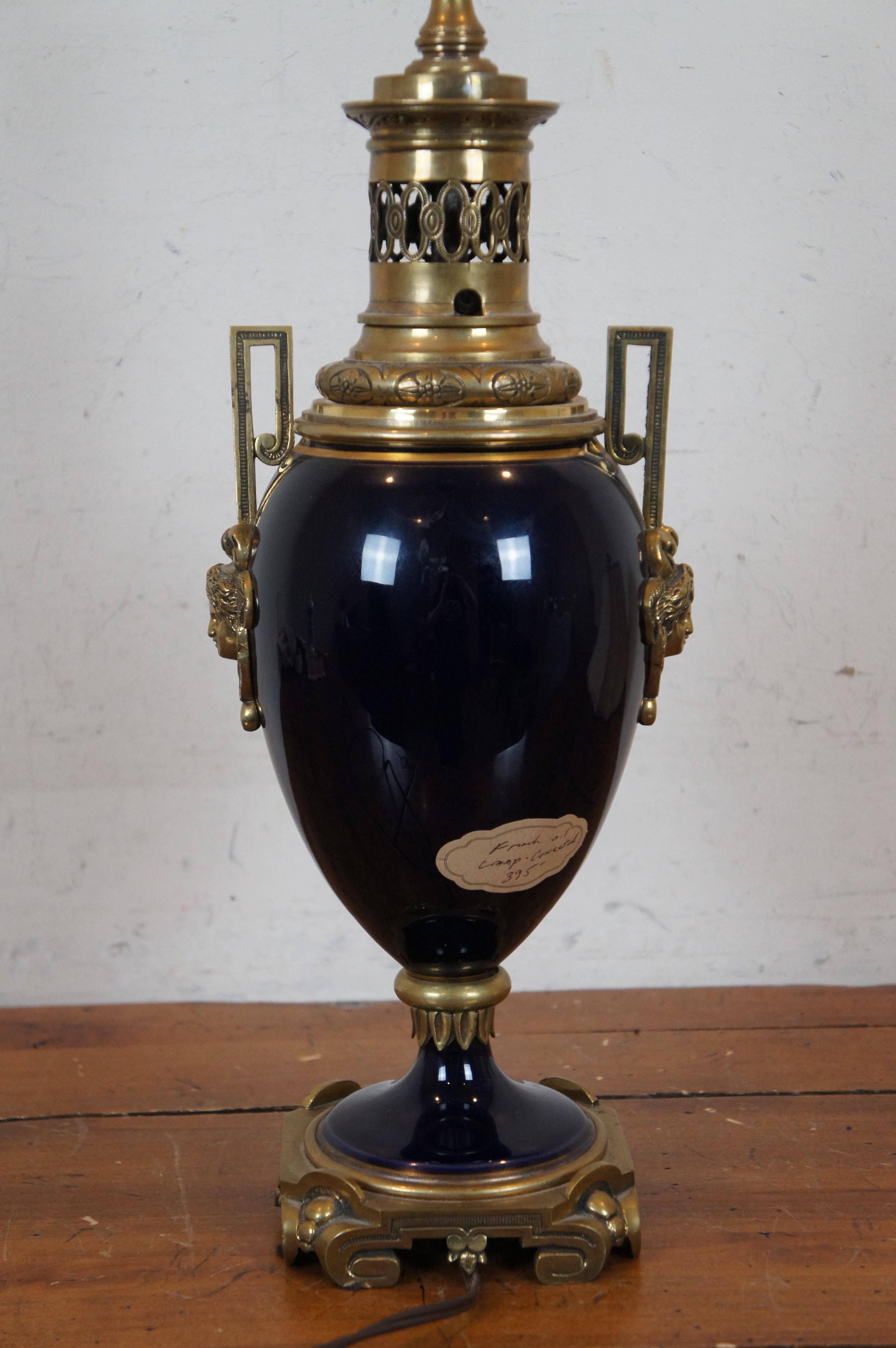 Stile impero Antique French Empire Converted Cobalt Blue Glass Brass Oil Lamp Urn 29