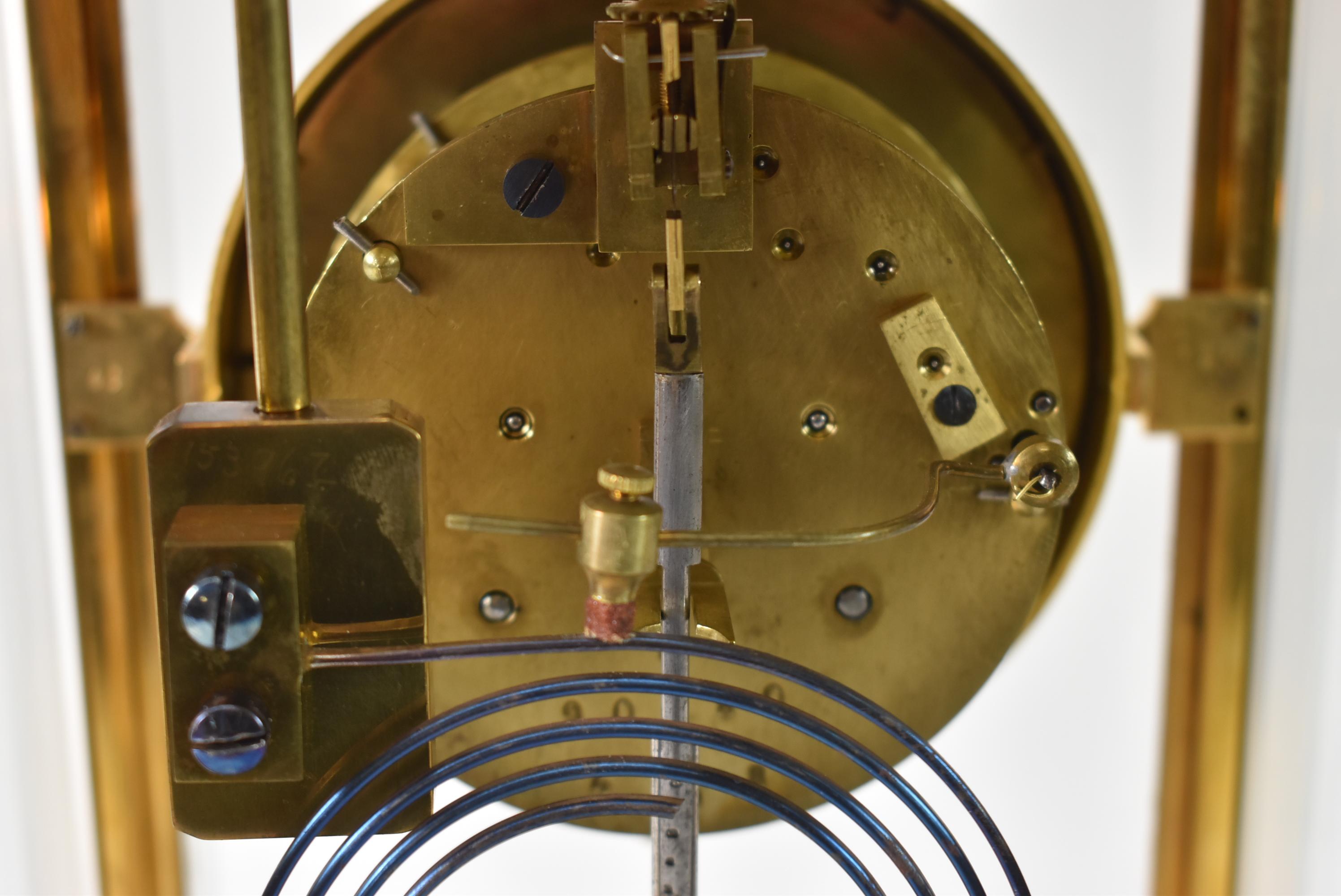 Antike französische Empire-Kristall- Regulator-Uhr  (Messing) im Angebot