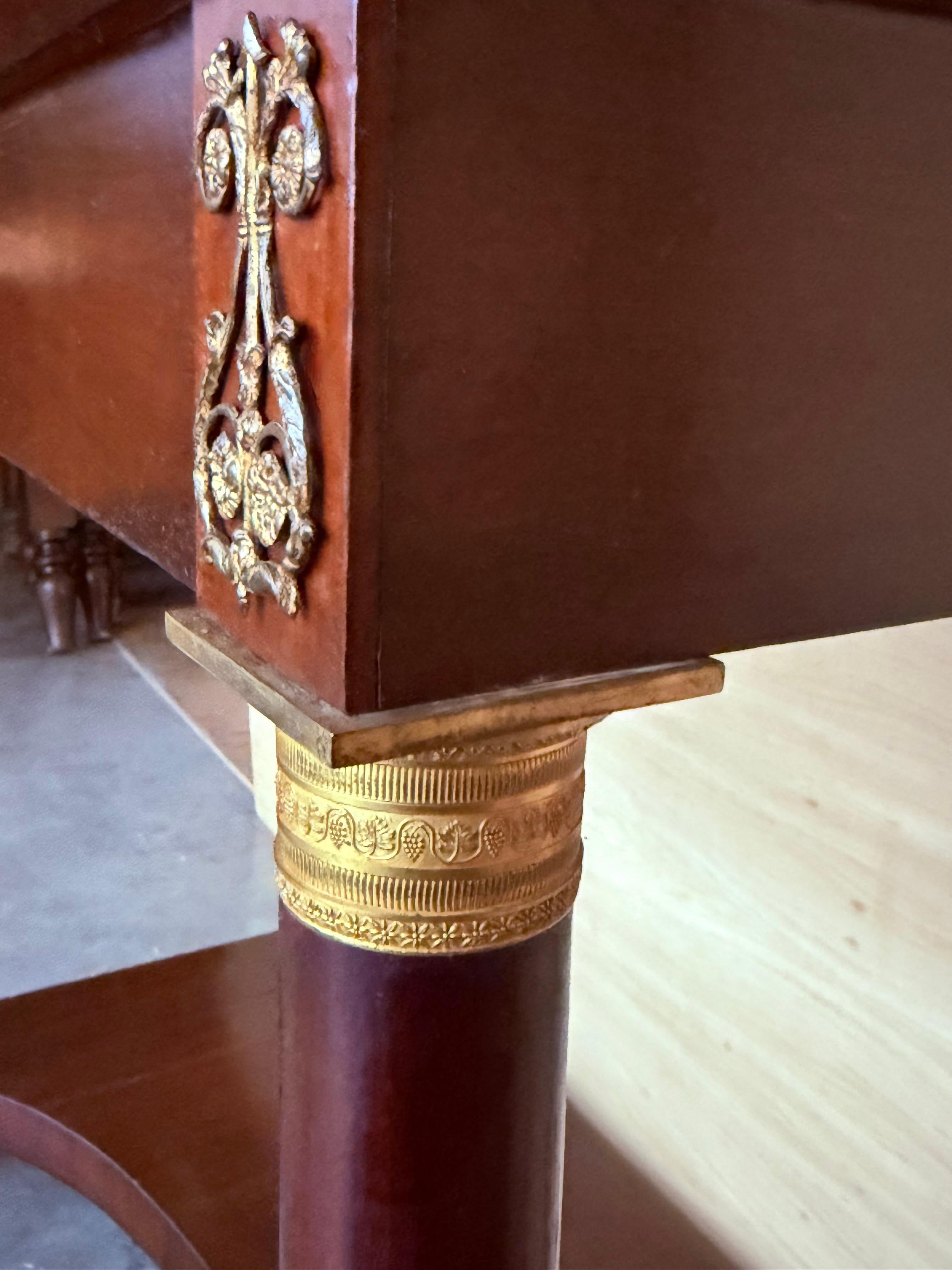 Ancienne table console Empire française en bois fruitier avec tiroir, début du 20ème siècle en vente 4