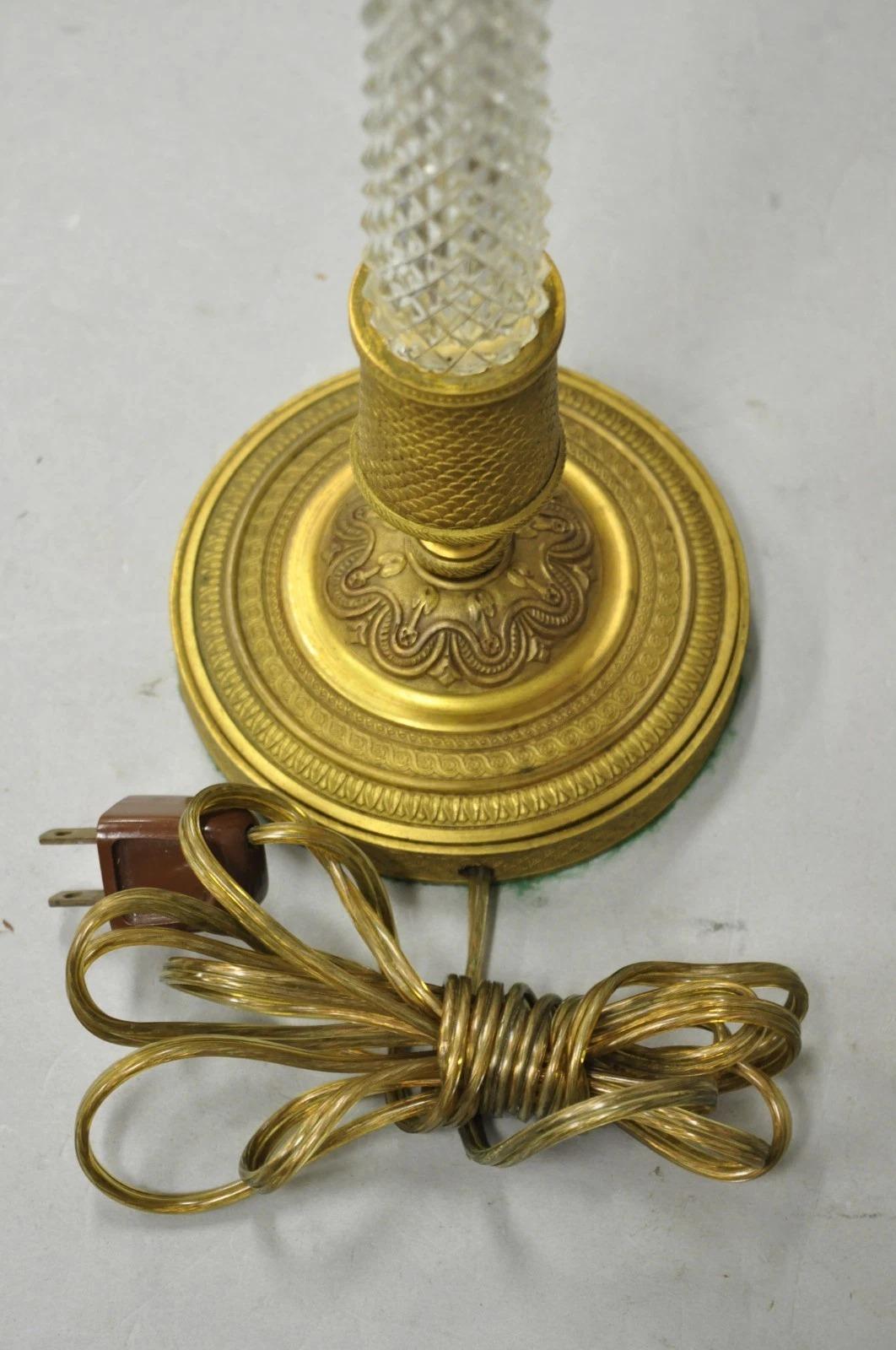 Antique French Empire vergoldete Bronze Kristallsäule kleiner Kerzenständer Tischlampe im Angebot 5