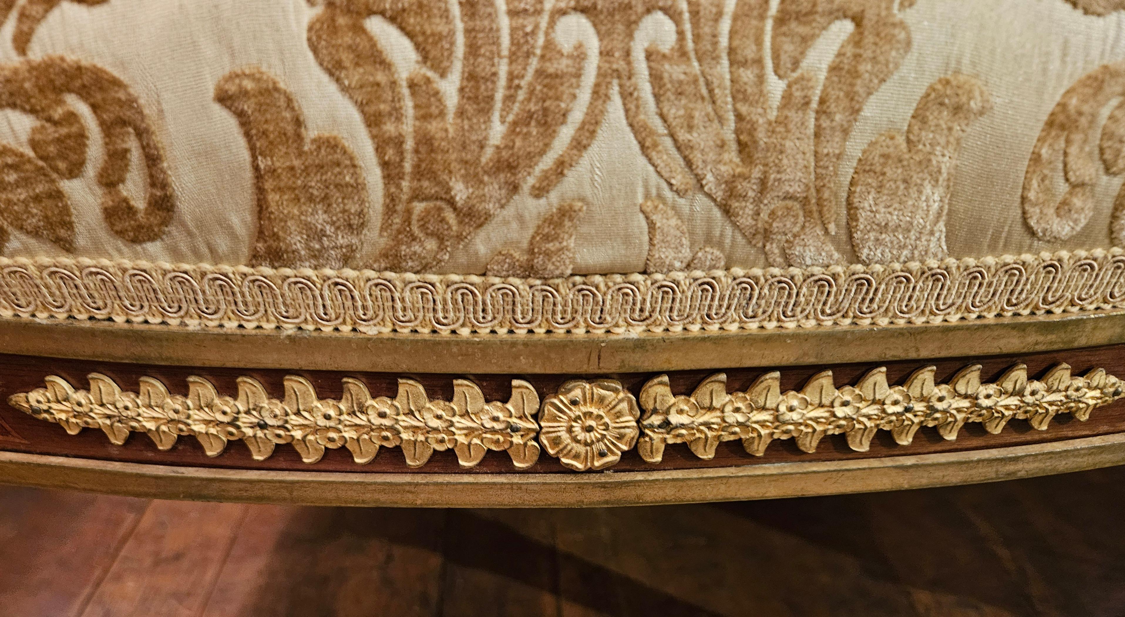 Bronze Fauteuil Empire français ancien en acajou monté sur bronze doré, Circa 1880-1890. en vente