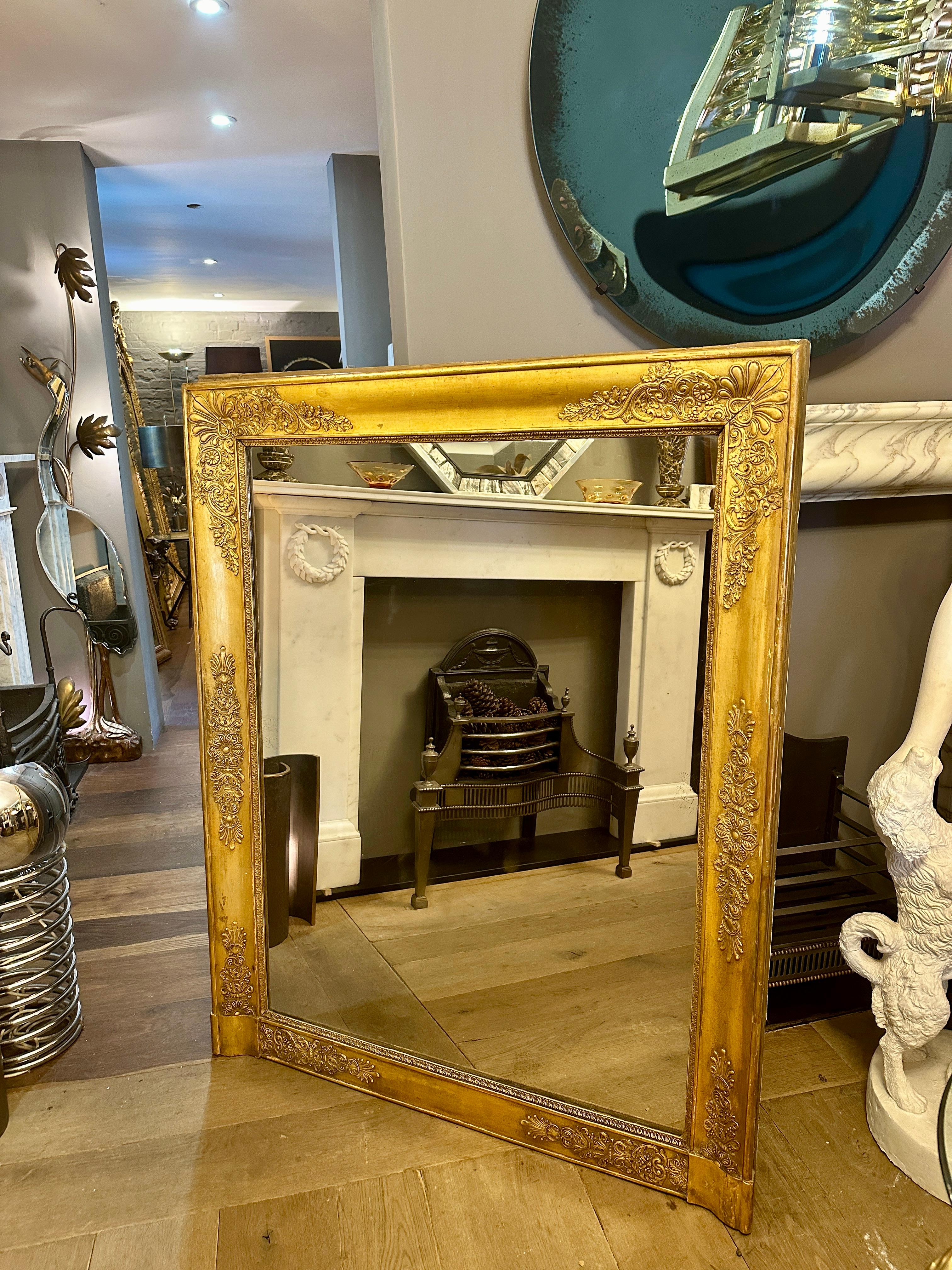 Sobremantel dorado Antique French Empire  Espejo Francés en venta