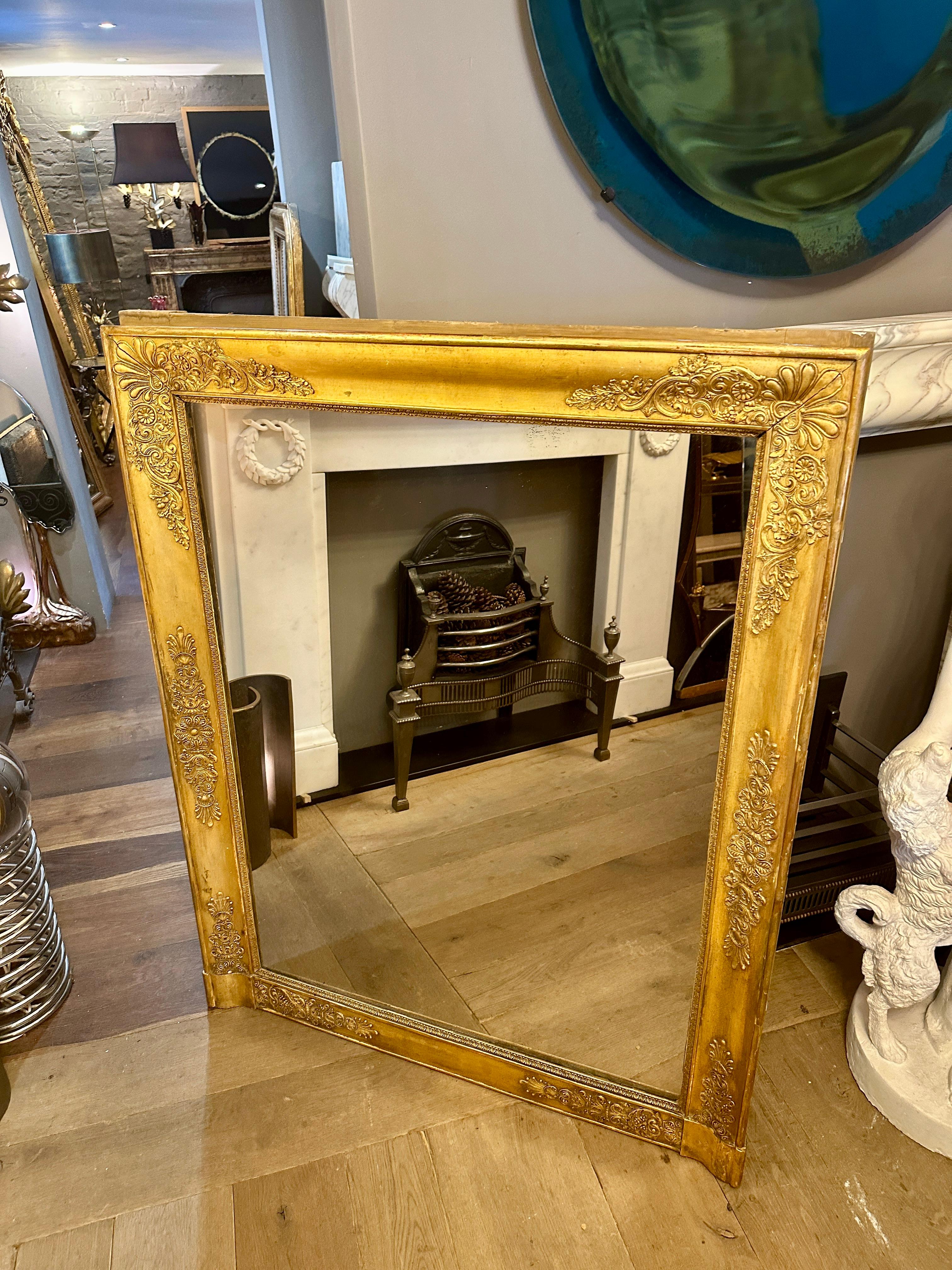 Sobremantel dorado Antique French Empire  Espejo Dorado en venta