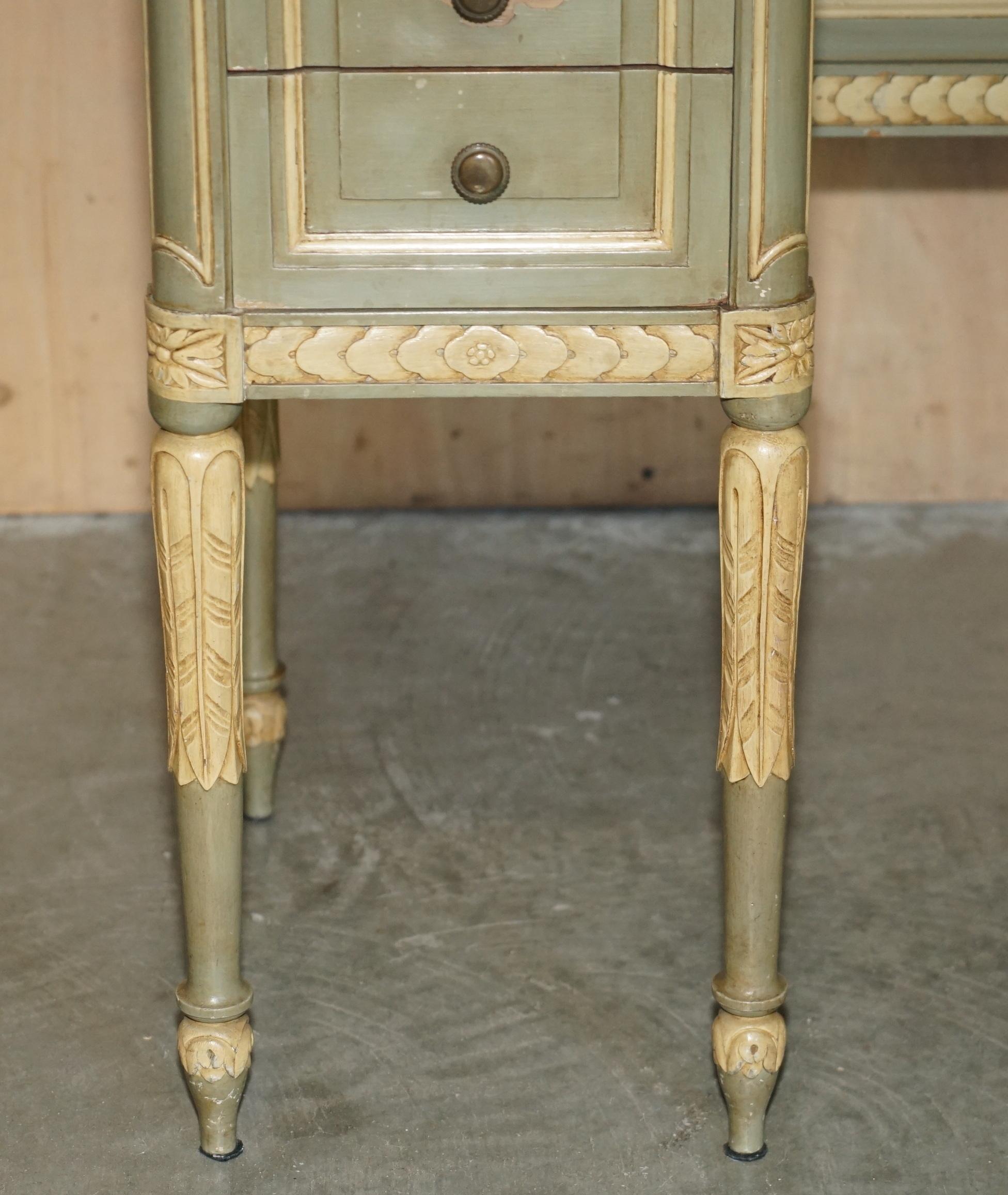 ANTIQUE FRENCH EMPIRE HAND PAINTED 19TH CENTURY DRESSING TABLE + TRi FOLD MIRROR In Good Condition For Sale In West Sussex, Pulborough