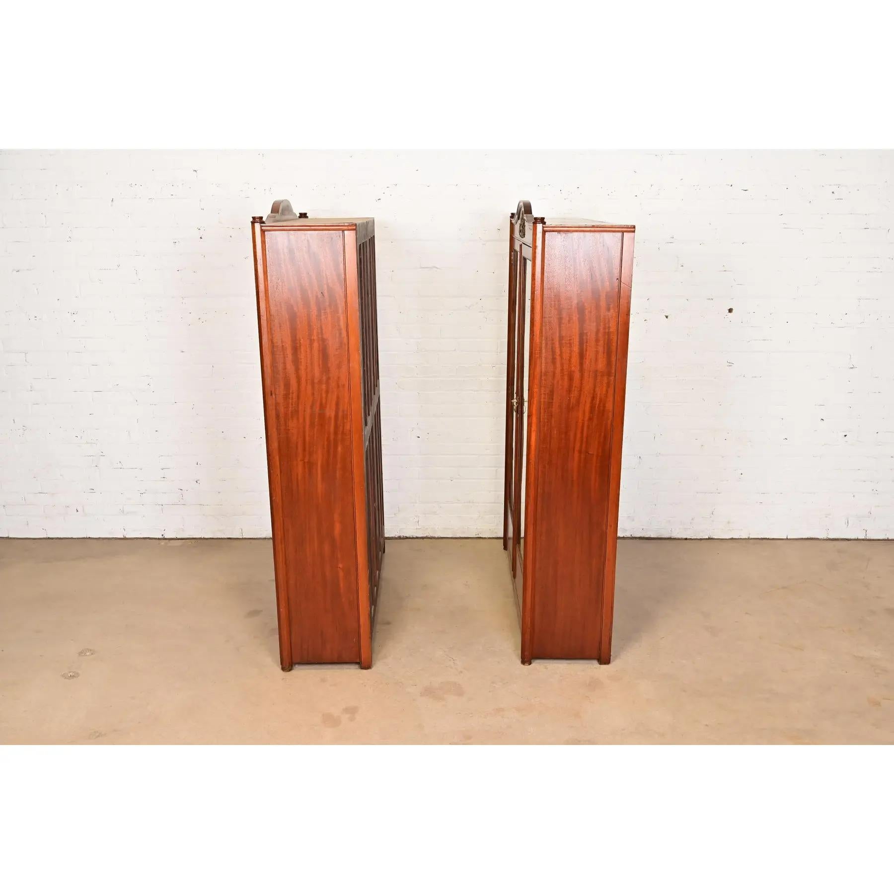 Antique French Impero, librerie doppie in mogano con ormolatura montata, coppia in vendita 4