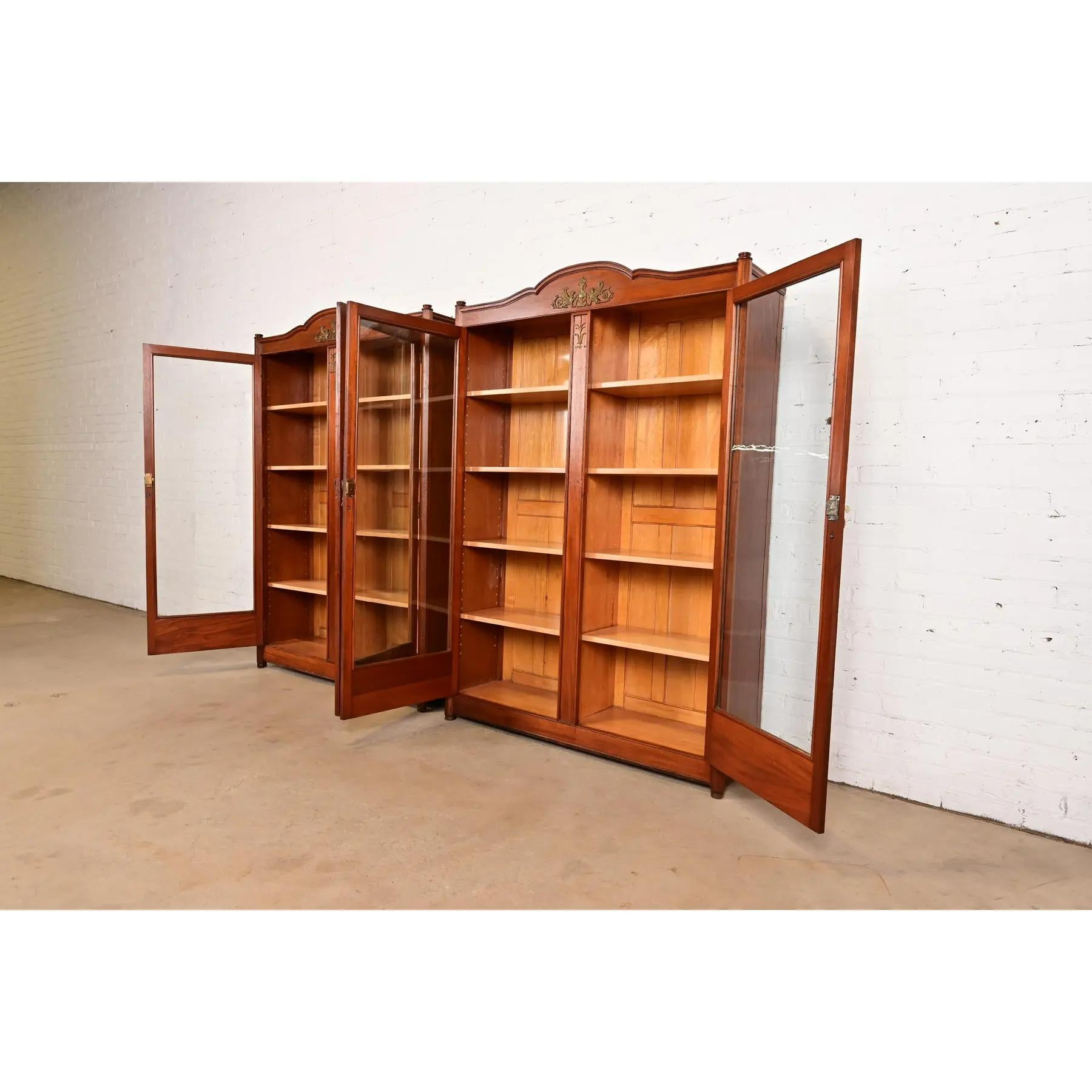 Ottone Antique French Impero, librerie doppie in mogano con ormolatura montata, coppia in vendita