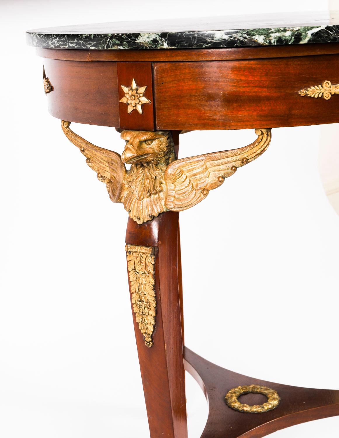 Antique Table d'appoint Empire française en marbre et bronze doré 19ème siècle en vente 5
