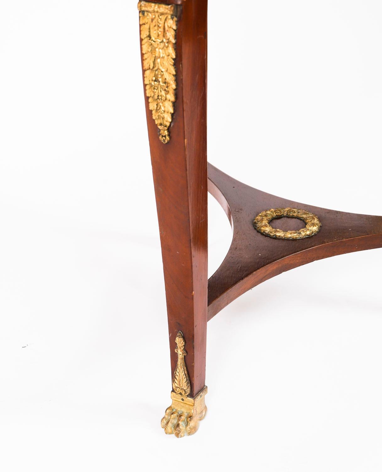 Antique Table d'appoint Empire française en marbre et bronze doré 19ème siècle en vente 8