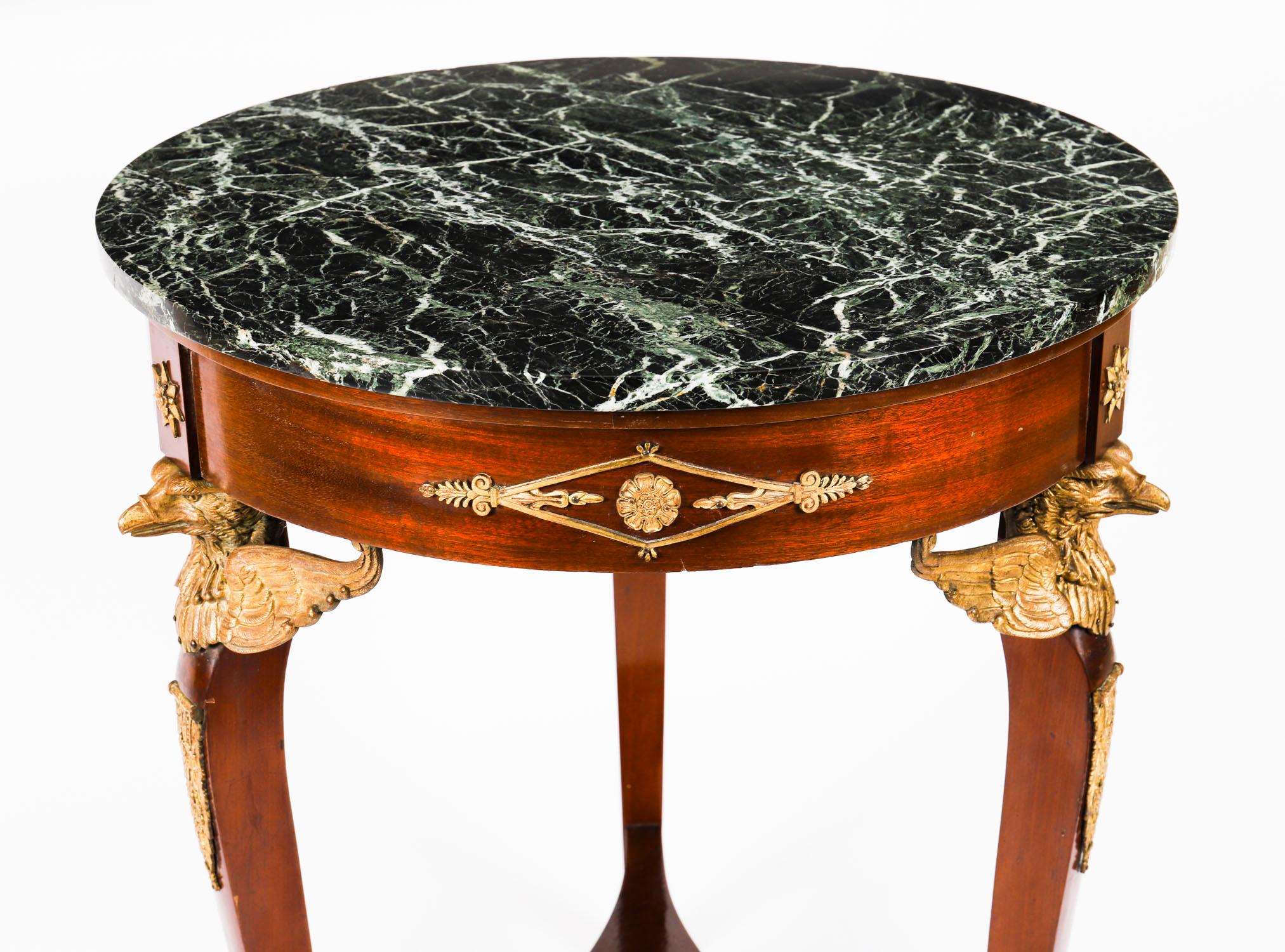 Antique Table d'appoint Empire française en marbre et bronze doré 19ème siècle en vente 10