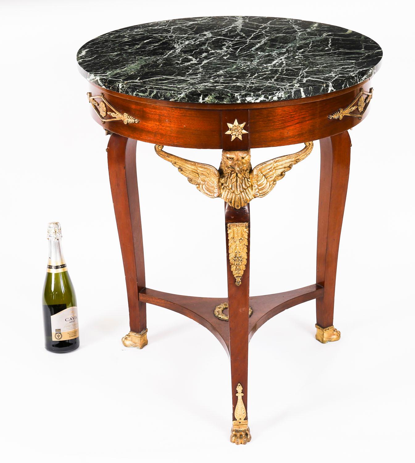 Antique Table d'appoint Empire française en marbre et bronze doré 19ème siècle en vente 12