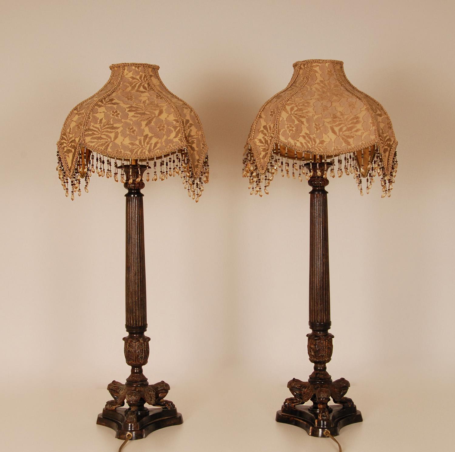 Antike französische Napoleonische Empire-Tischlampen mit Löwentatzen aus Gusseisen, Paar  im Angebot 2
