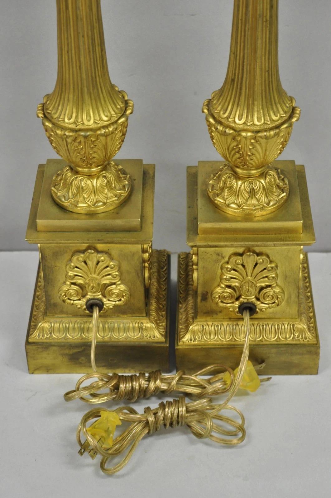Antique French Empire Neoclassical Bronze Candlestick Column Table Lamps a Pair en vente 3