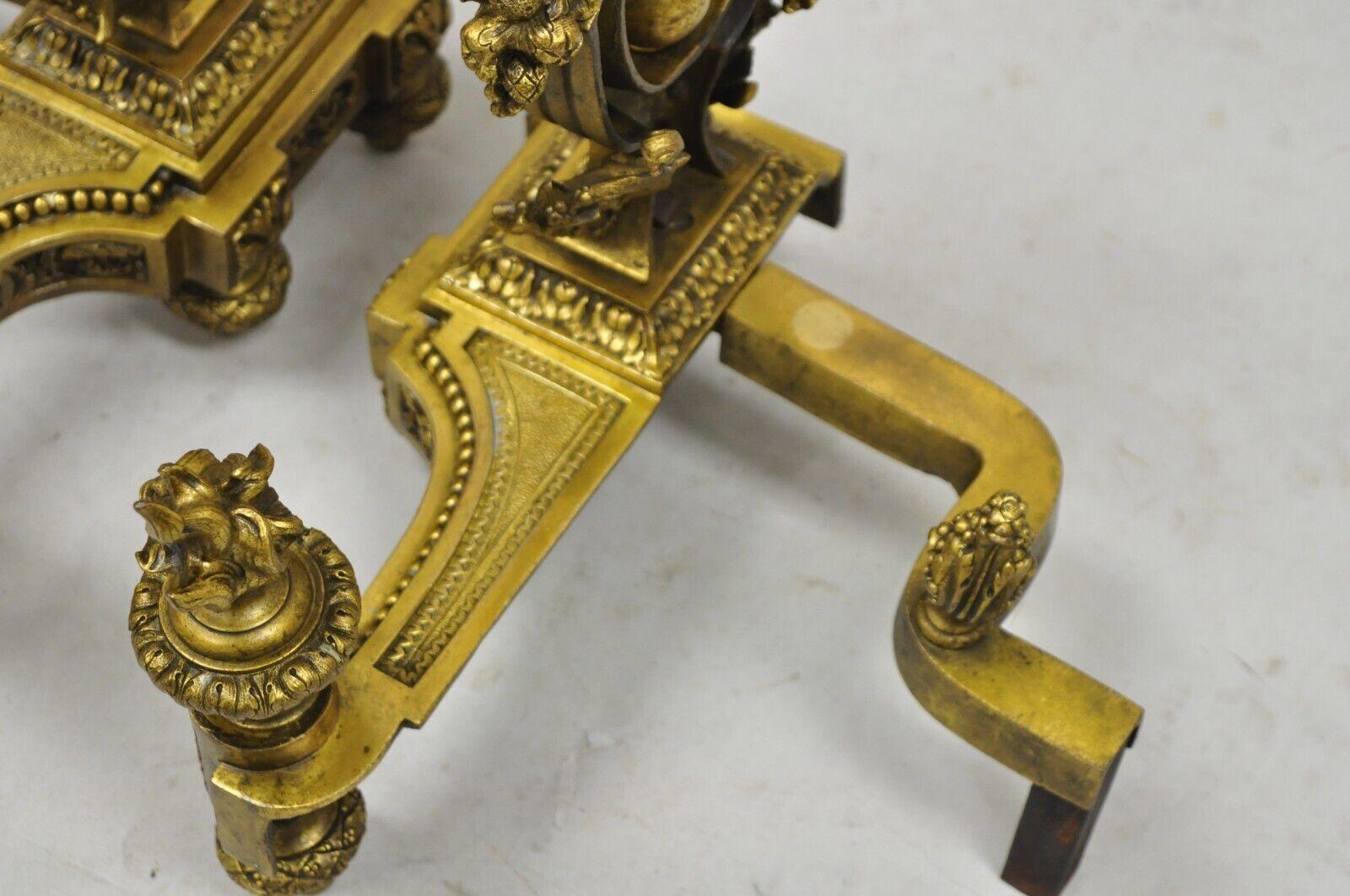 Anciennes chenets de style Empire français néoclassique en bronze figuratif forme de lyre en vente 2
