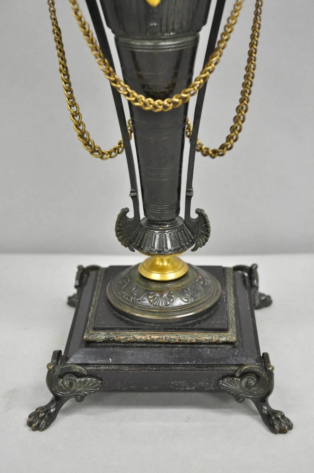Antique French Empire Neoclassical Bronze & Marble Small Figural Table Lamp en vente 4