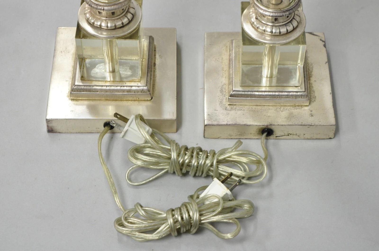 Antiguas Lámparas de Mesa de Columna Corintia Imperio Francés de Níquel y Plata - un Par en venta 4