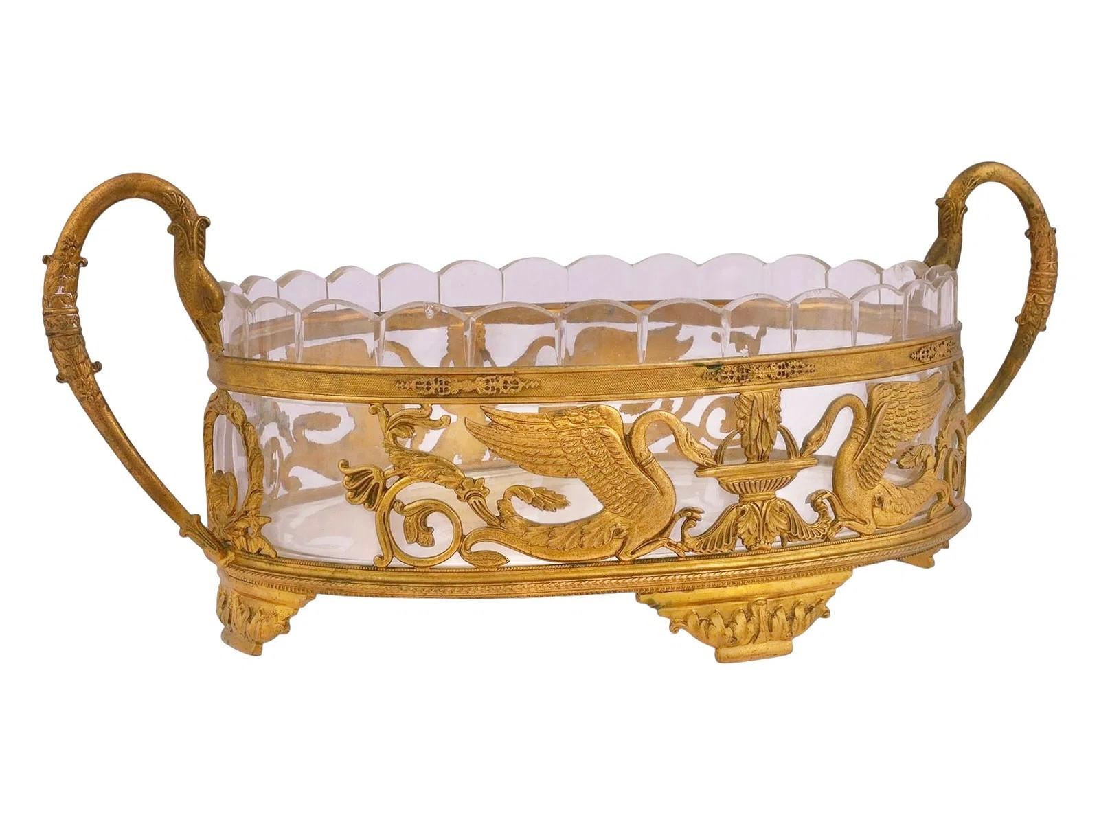 Francese Antique French Empire, ciotola da giardino con centrotavola in bronzo e vetro tagliato in vendita