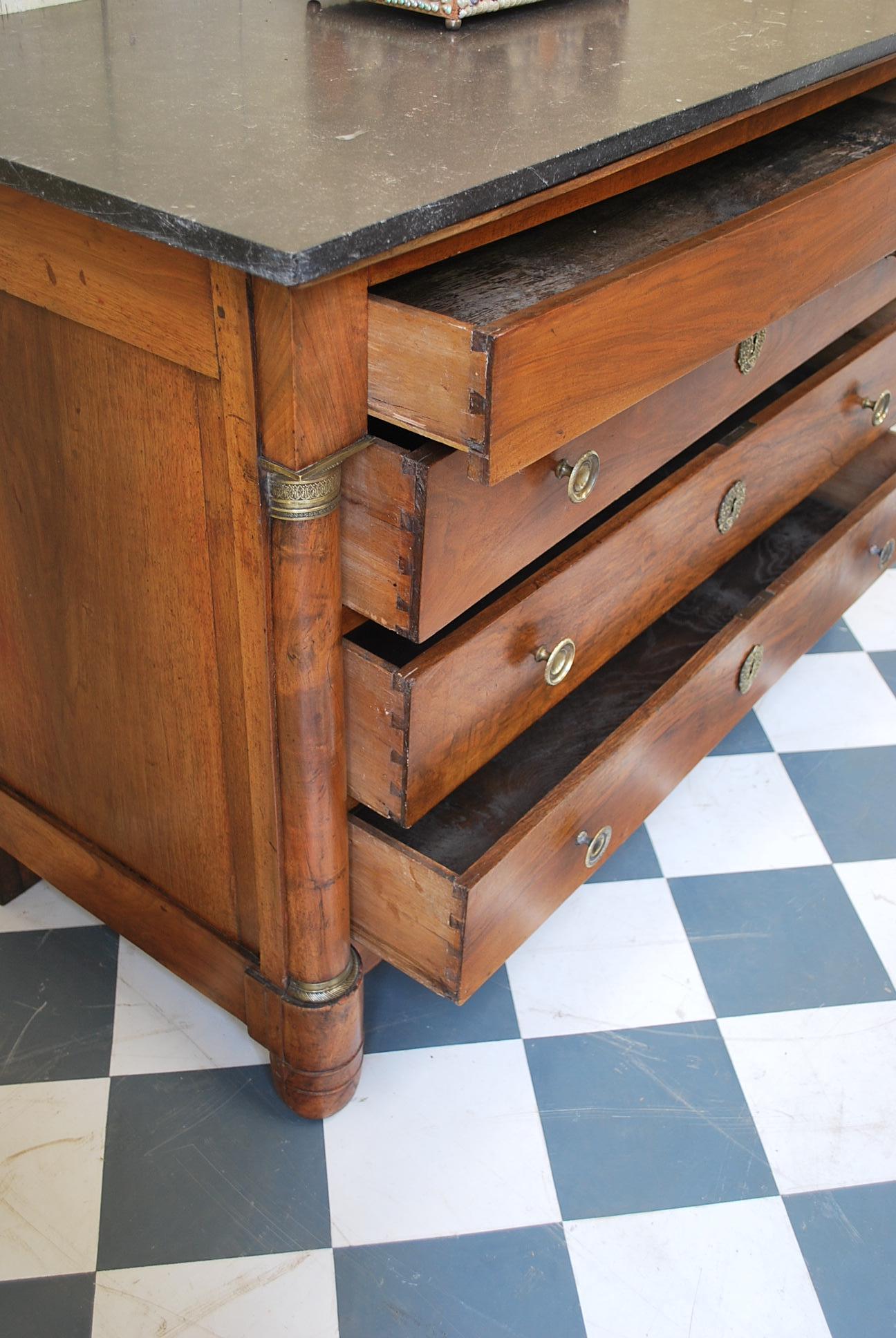 Antique French Empire period Walnut Commode /Chest of Drawers In Good Condition For Sale In Winchcombe, Gloucesteshire