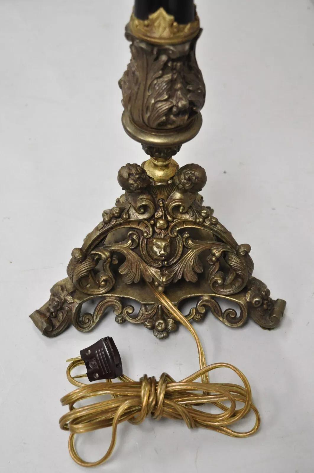 Ancienne lampe de bureau chandelier figuratif en métal doré de style Empire français Renaissance en vente 4