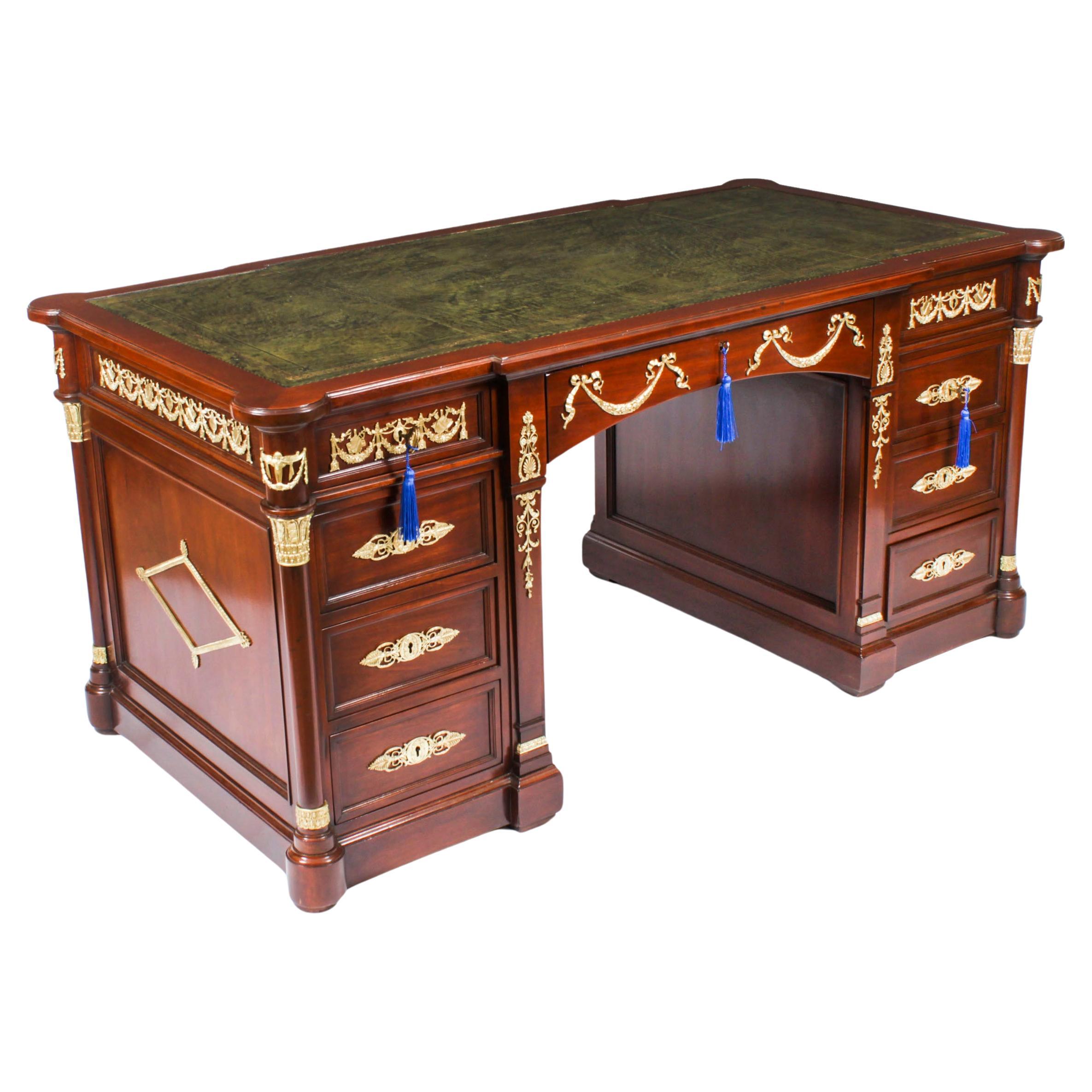 Antique French Empire Revival Ormolu Mounted Partners Escritorio Siglo XIX