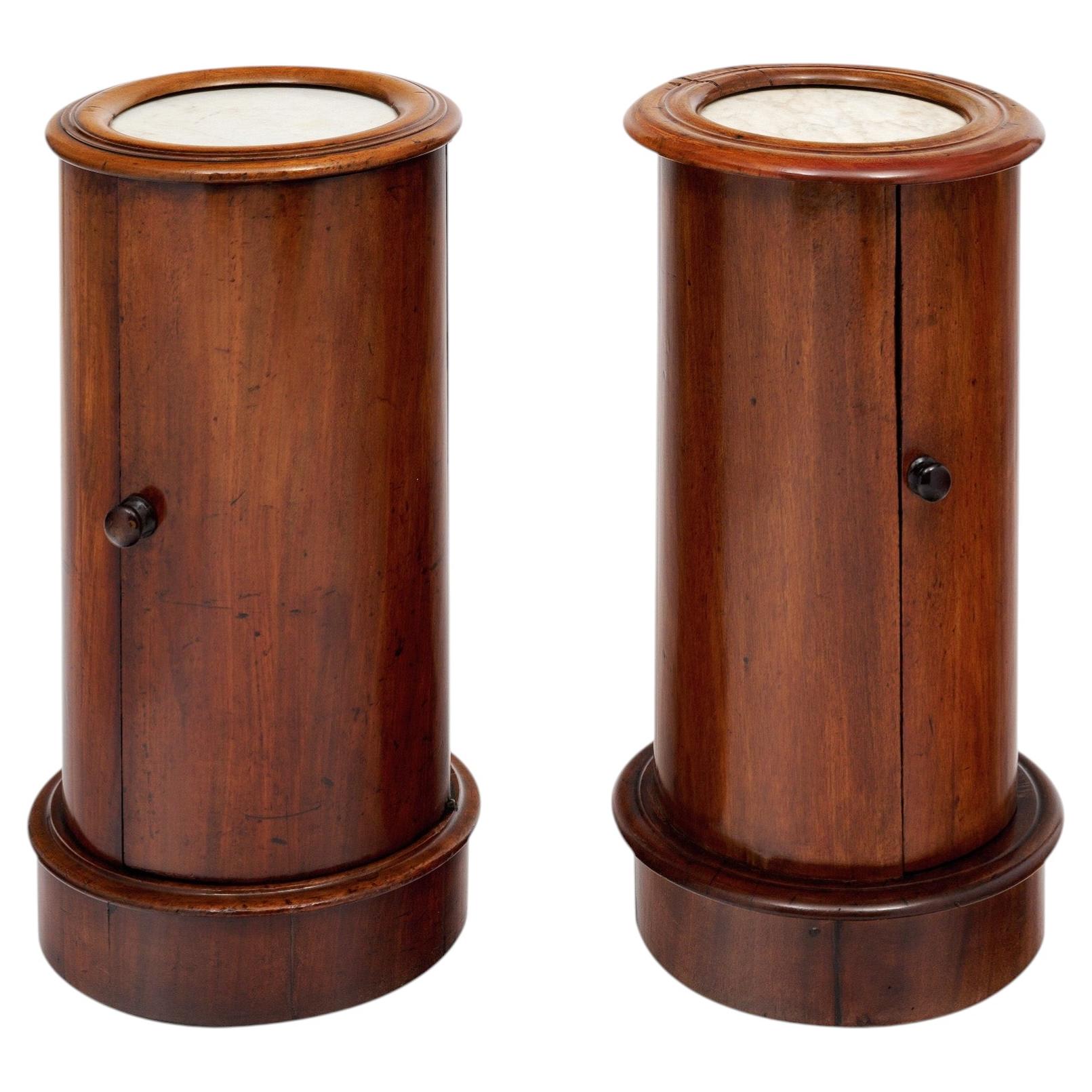 Paire de colonnes Empire françaises antiques, en acajou et marbre, 1820