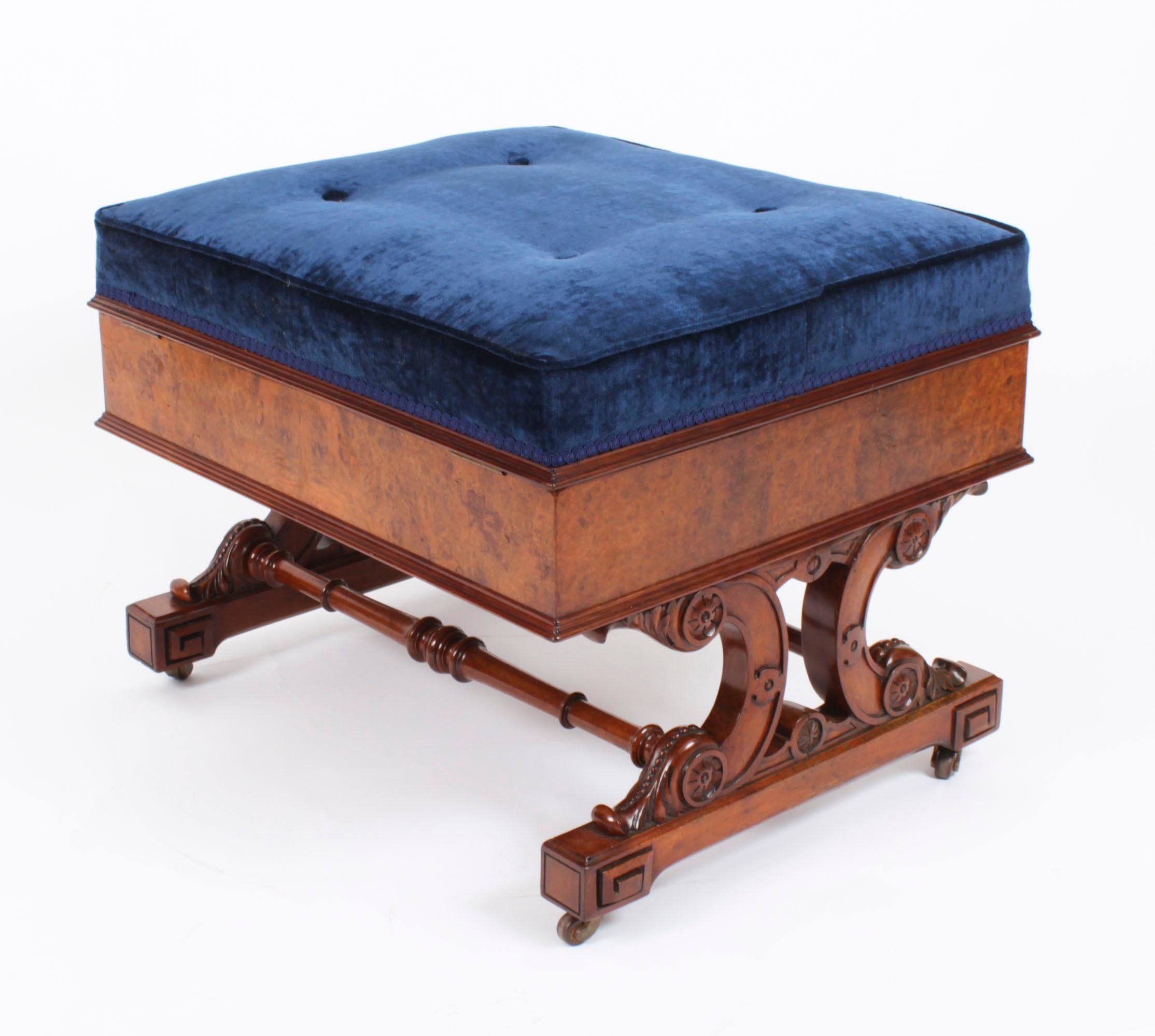 Ancienne table basse ottomane française style Empire avec assise fenêtre vers 19ème siècle en vente 4