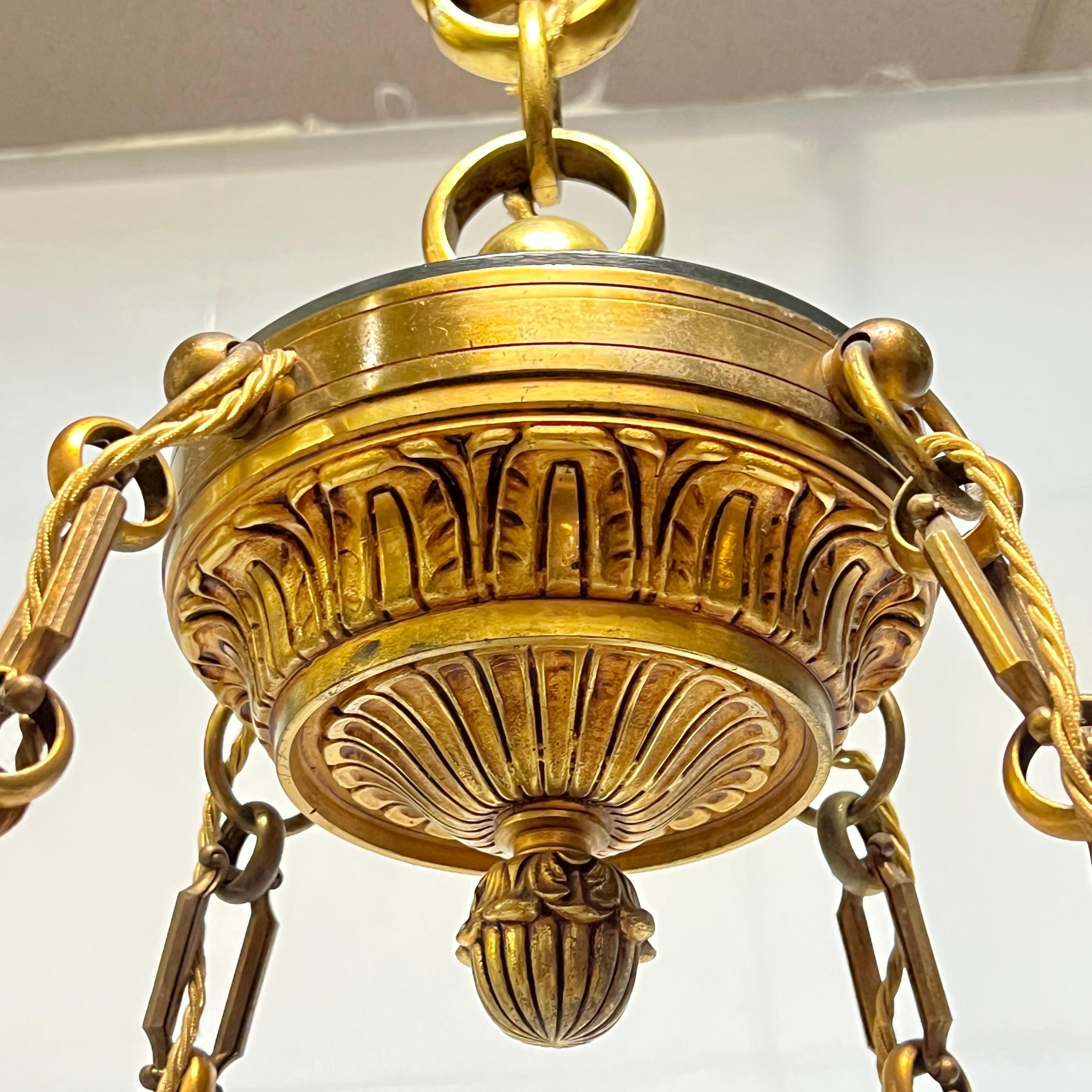Antique French Empire Style 12-Light vergoldet und patiniert Bronze Kronleuchter im Angebot 8