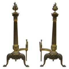 Andirons de cheminée en bronze à colonne et à fleur de flamme, de style Empire, Antique French - Paire