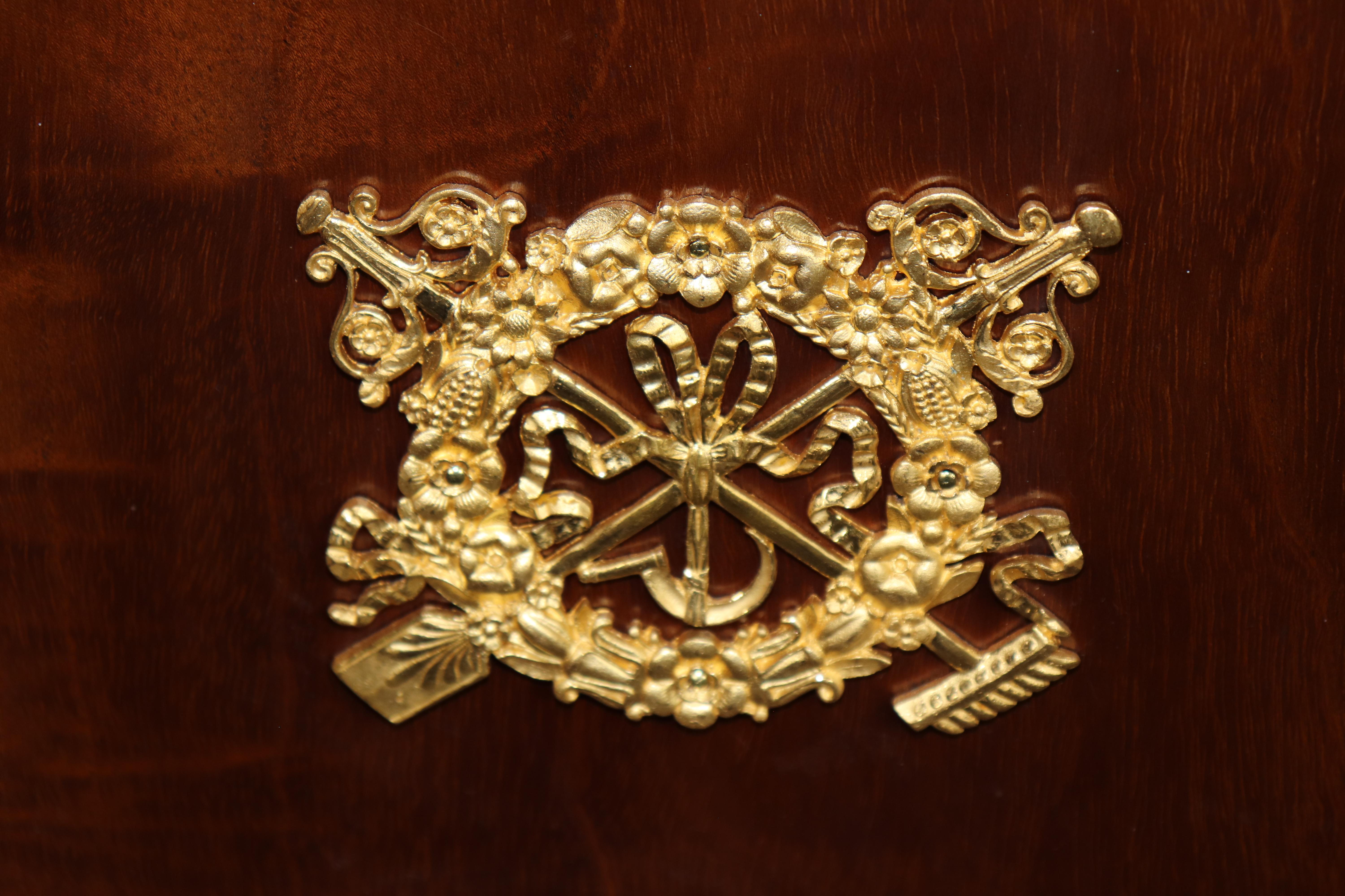 Antique French Empire Style Bronze Ormolu Mounted 3 Panel Screen by Krieger en vente 4