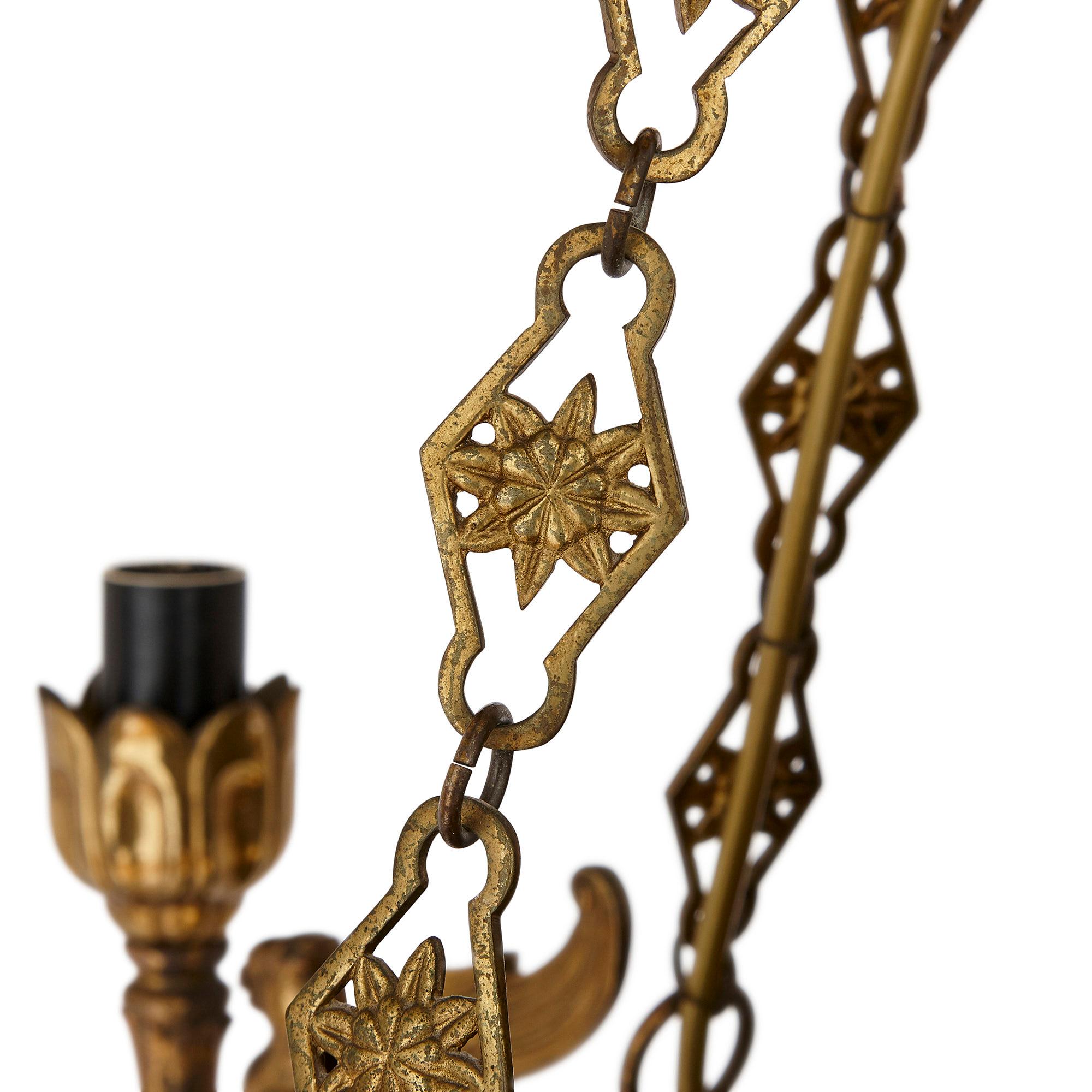Antiker französischer Kronleuchter im Empire-Stil aus braun lackiertem Metall und vergoldeter Bronze (Gemalt) im Angebot