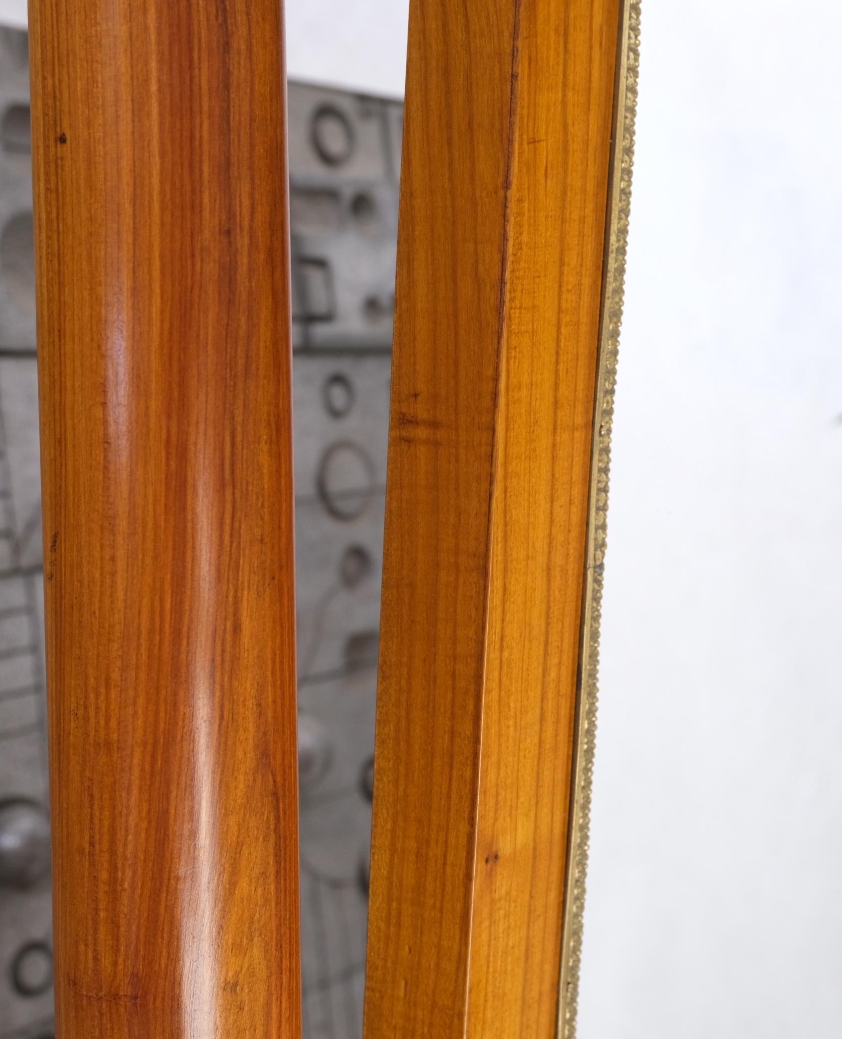 Antiker französischer Cheval-Standspiegel im Empire-Stil aus Kirschbaum und Messing  im Angebot 1