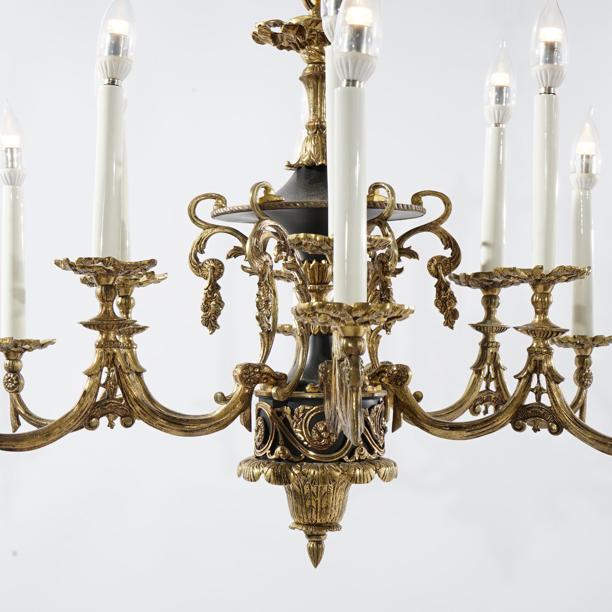Bronze Lustre ancien de style Empire français à douze lumières en bronze ébénisé, début du XXe siècle en vente