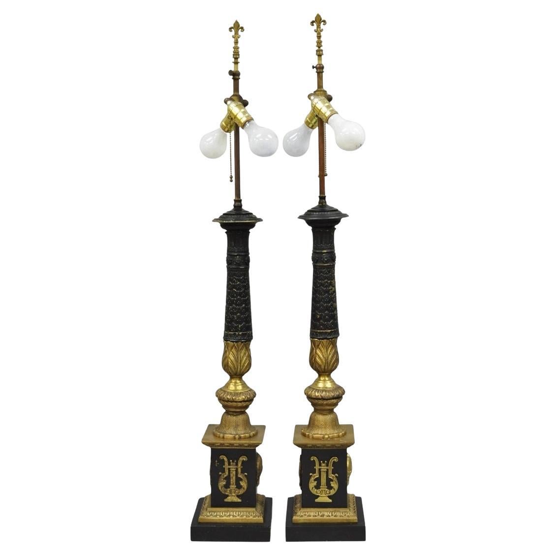 Antique French Empire Style Lámparas de Sobremesa de Columna Negra y Dorada - Pareja
