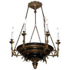 Antique French Empire Style Figural Tallado Dragones 9 Light Chandelier