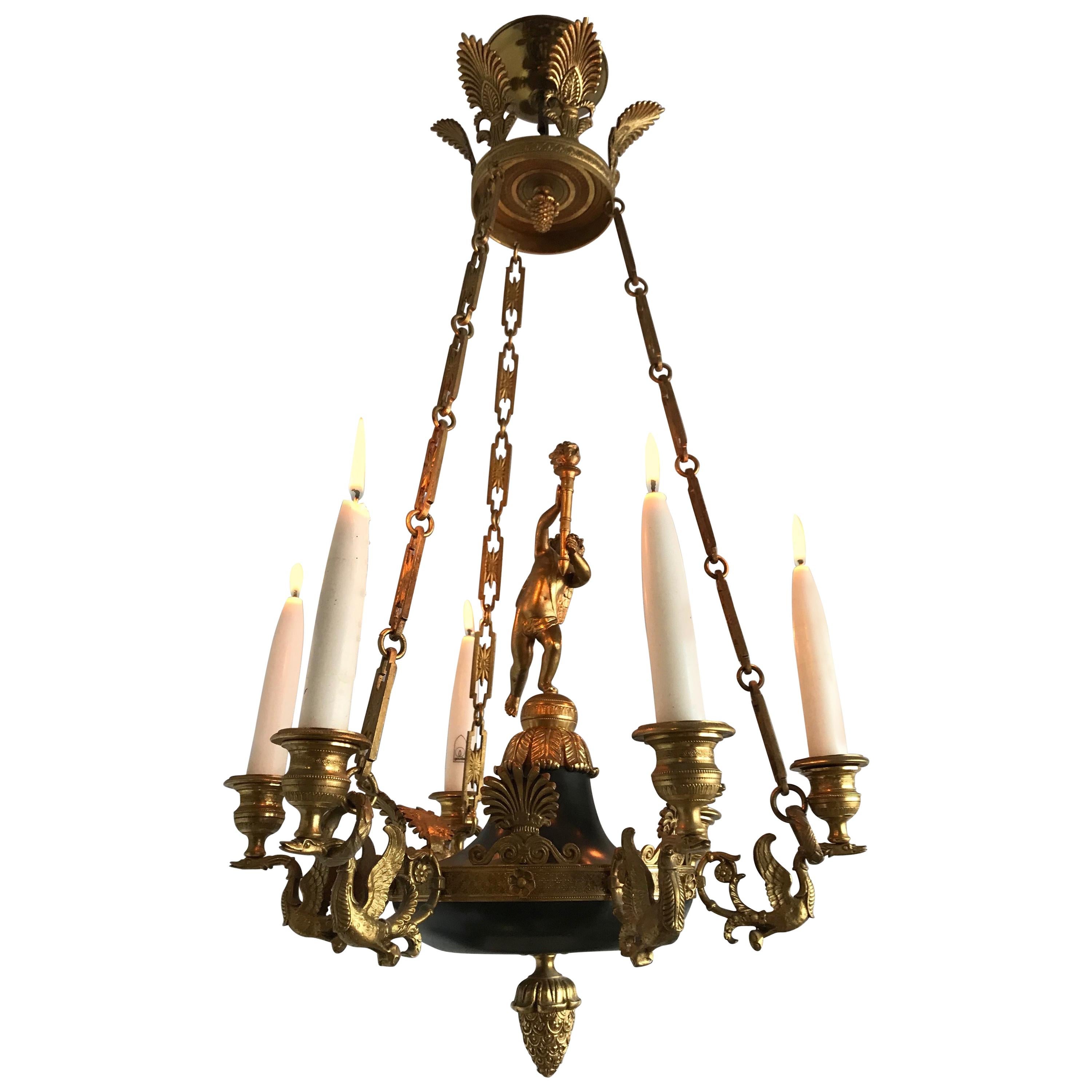 Lampe à suspension ou lustre ancien Empire français en bronze doré avec chérubin