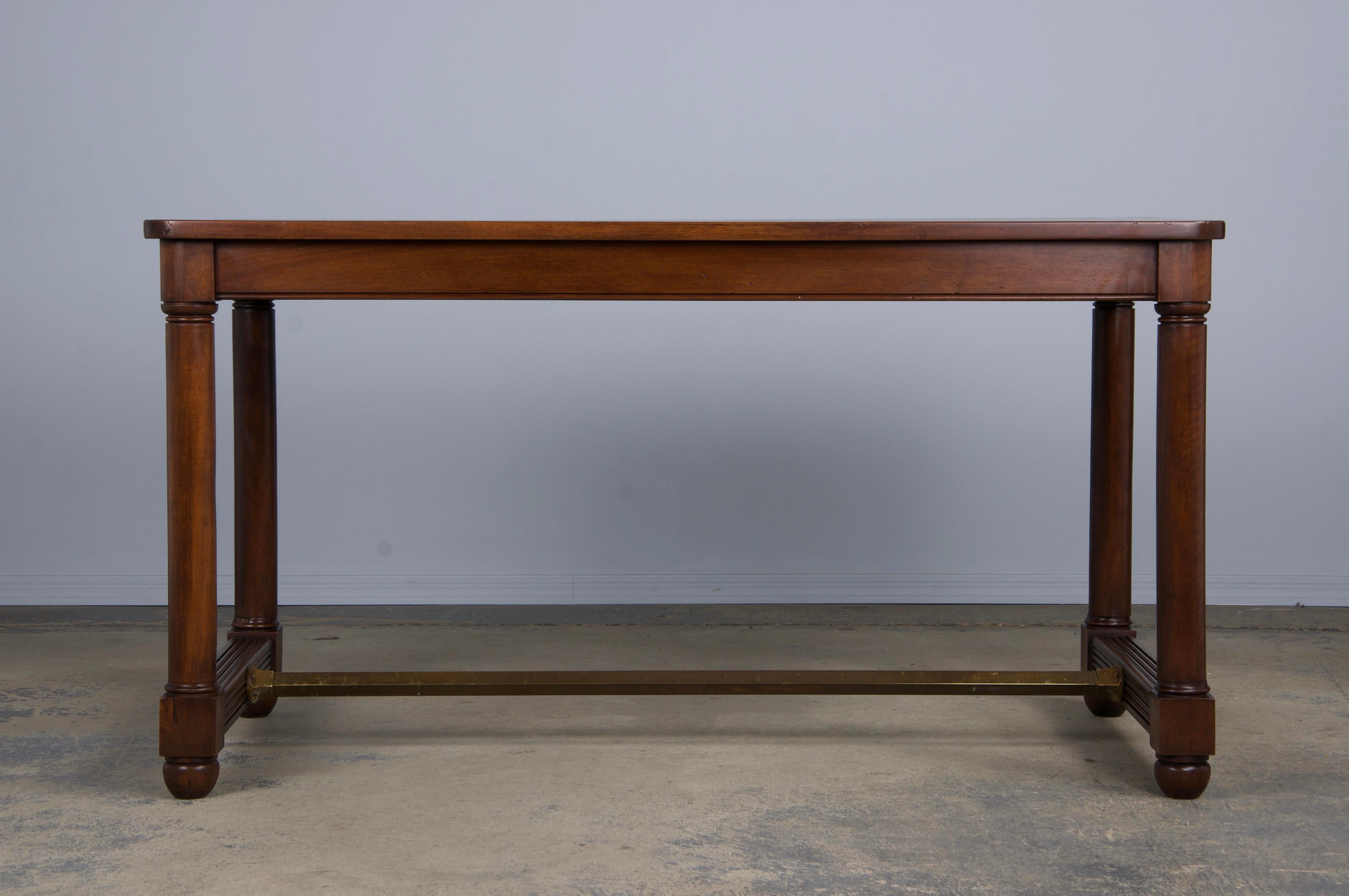 Ancienne table à écrire française de style Empire en acajou en vente 10