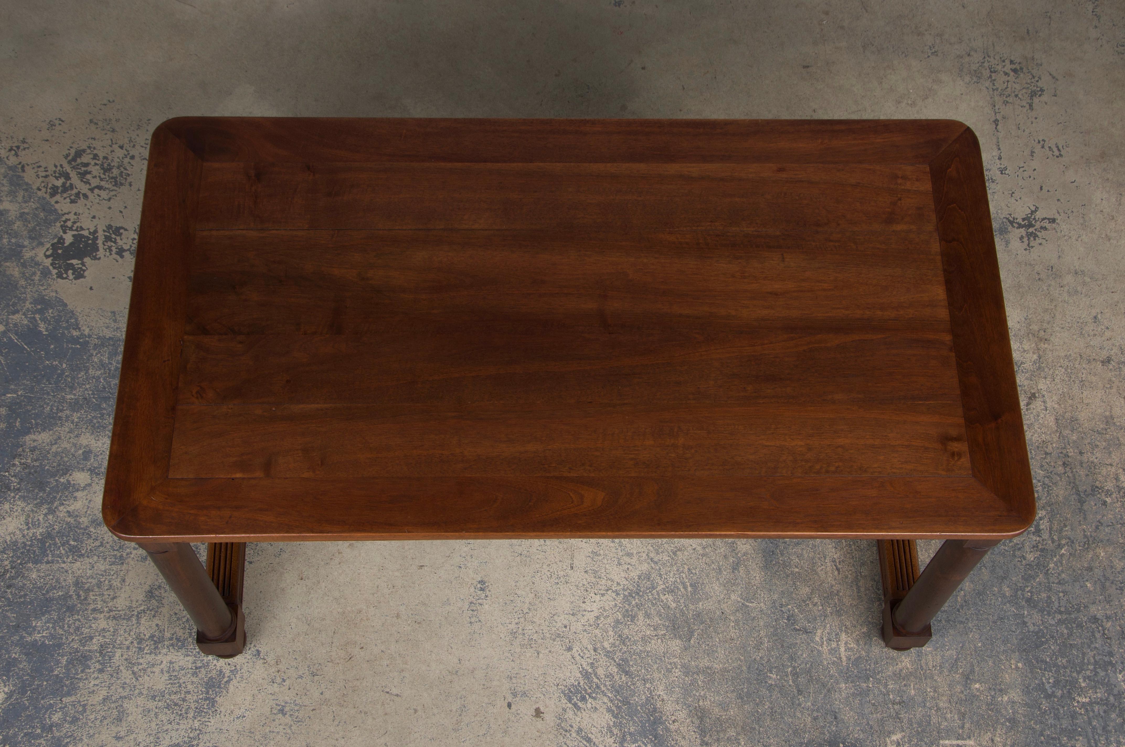XIXe siècle Ancienne table à écrire française de style Empire en acajou en vente