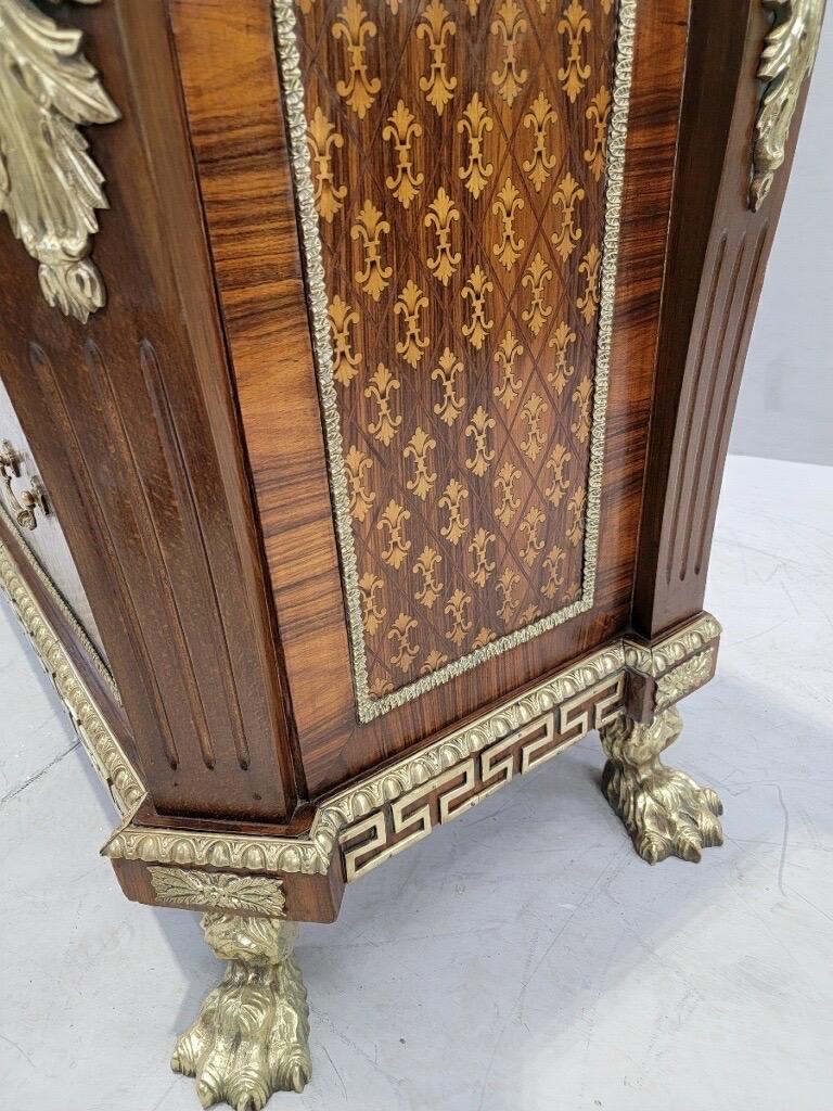 Antique French Empire Style Marquetry Inlay Chest Commode In Good Condition For Sale In Chicago, IL