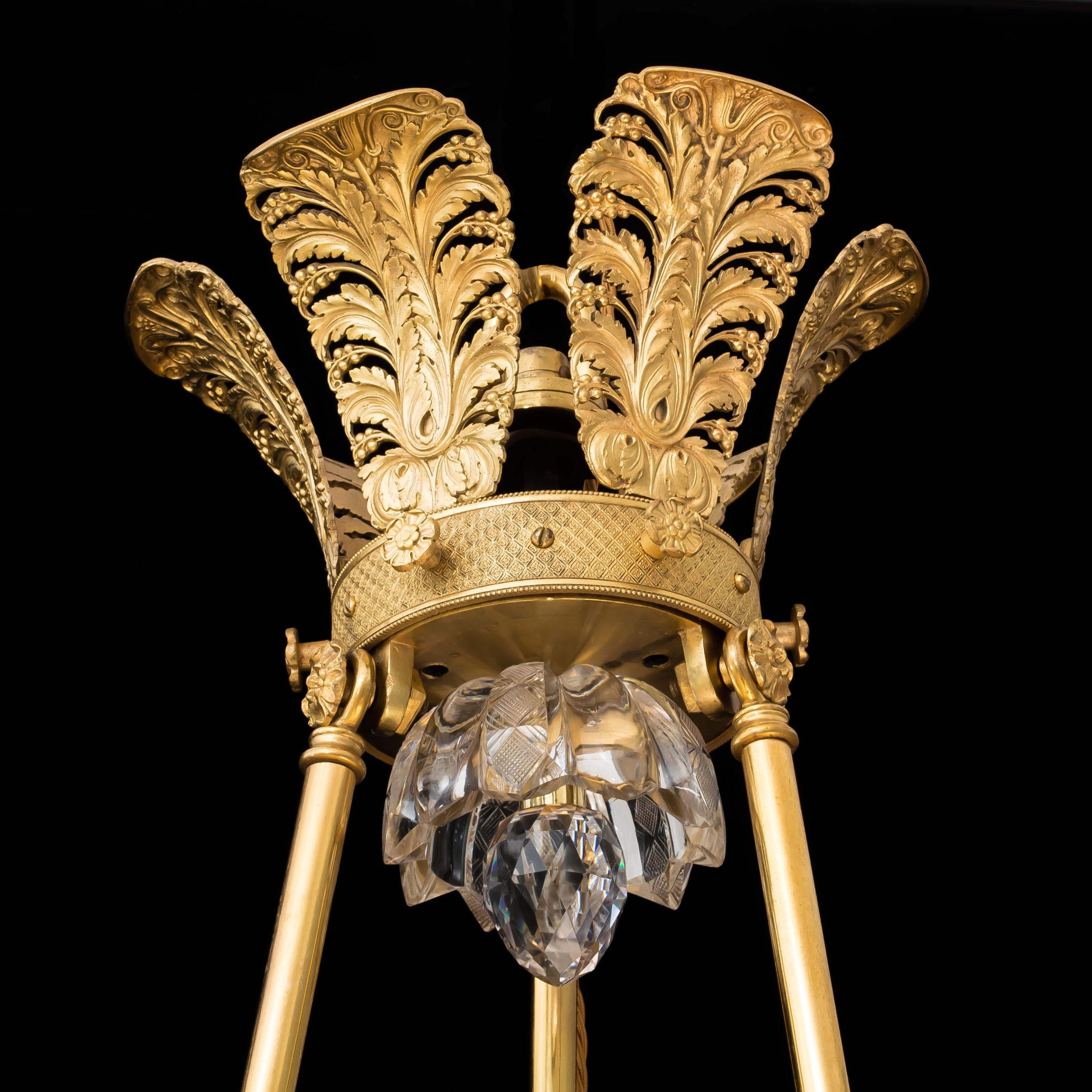Antiker französischer neoklassizistischer 10-Licht-Kronleuchter aus vergoldeter Bronze im Empire-Stil (19. Jahrhundert) im Angebot