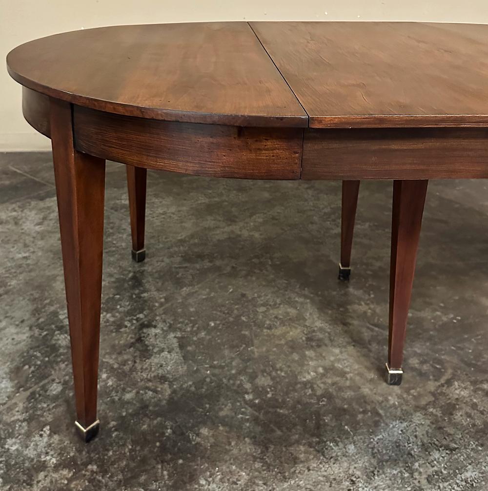 Ancienne table de salle à manger en noyer de style Empire français, avec plateau en vente 3