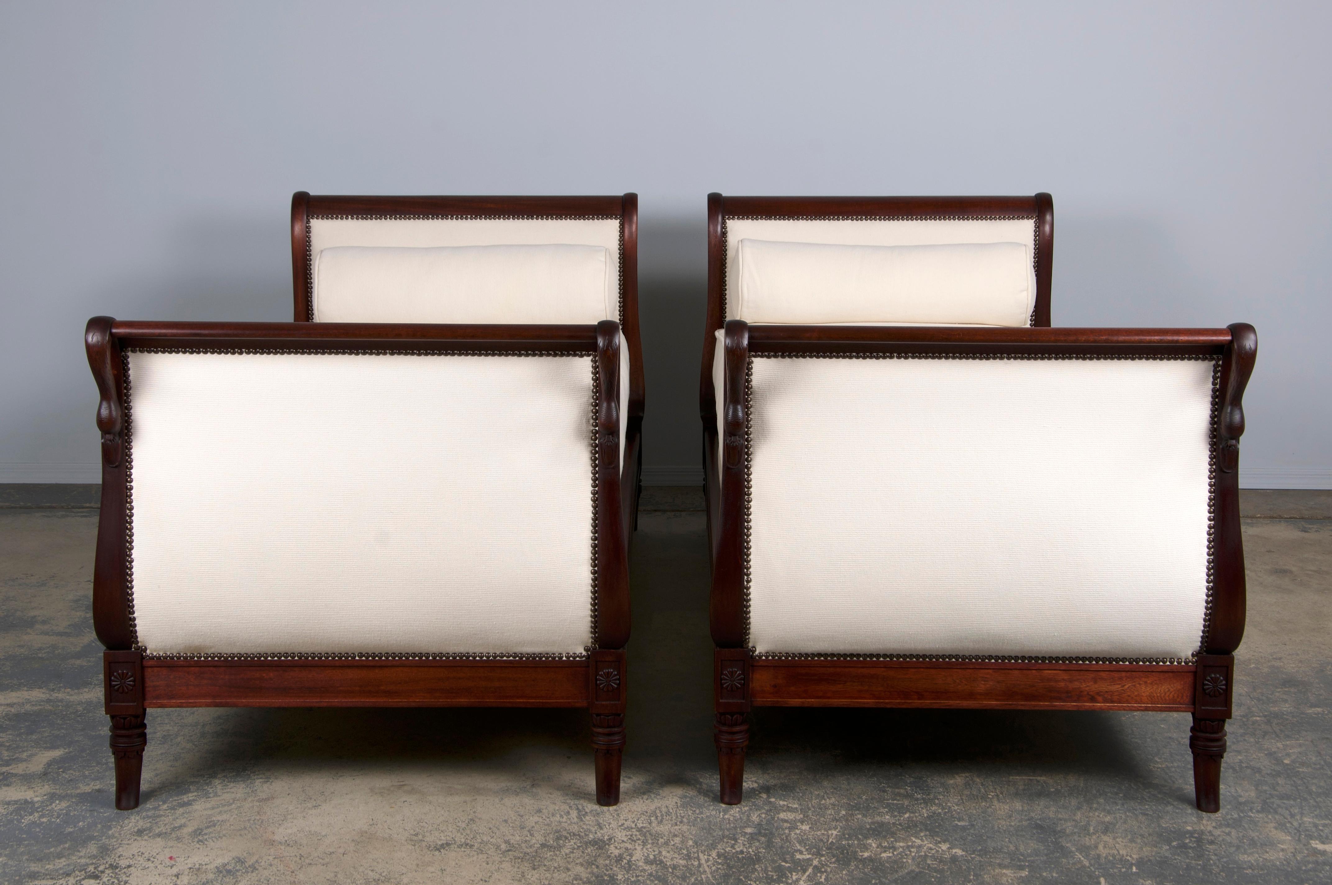 Antique French Empire Swan Neck Mahogany Daybeds W/ Cream Woven Fabric - A Pair For Sale 8
