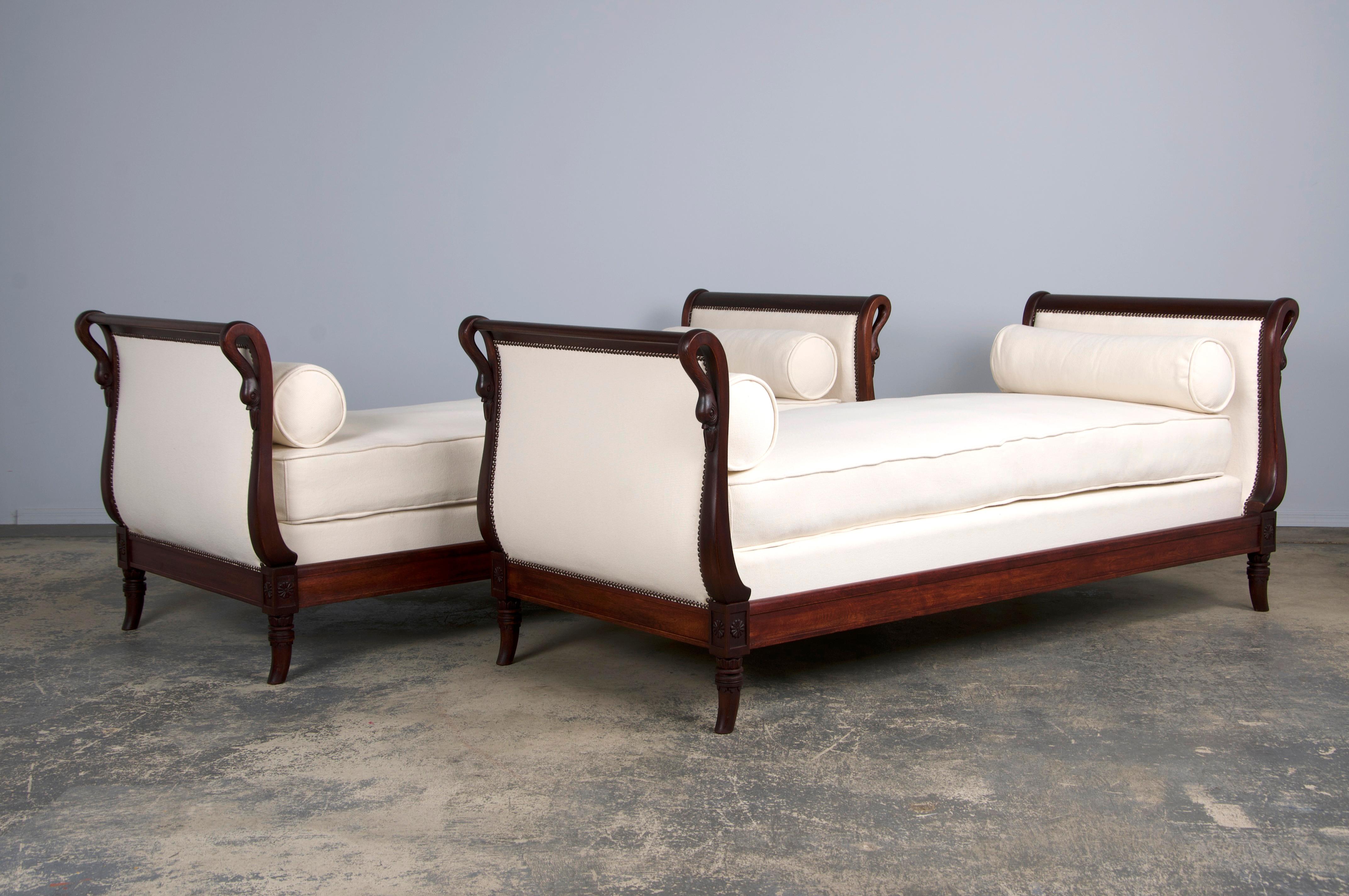 Antique French Empire Swan Neck Mahogany Daybeds W/ Cream Woven Fabric - A Pair For Sale 12